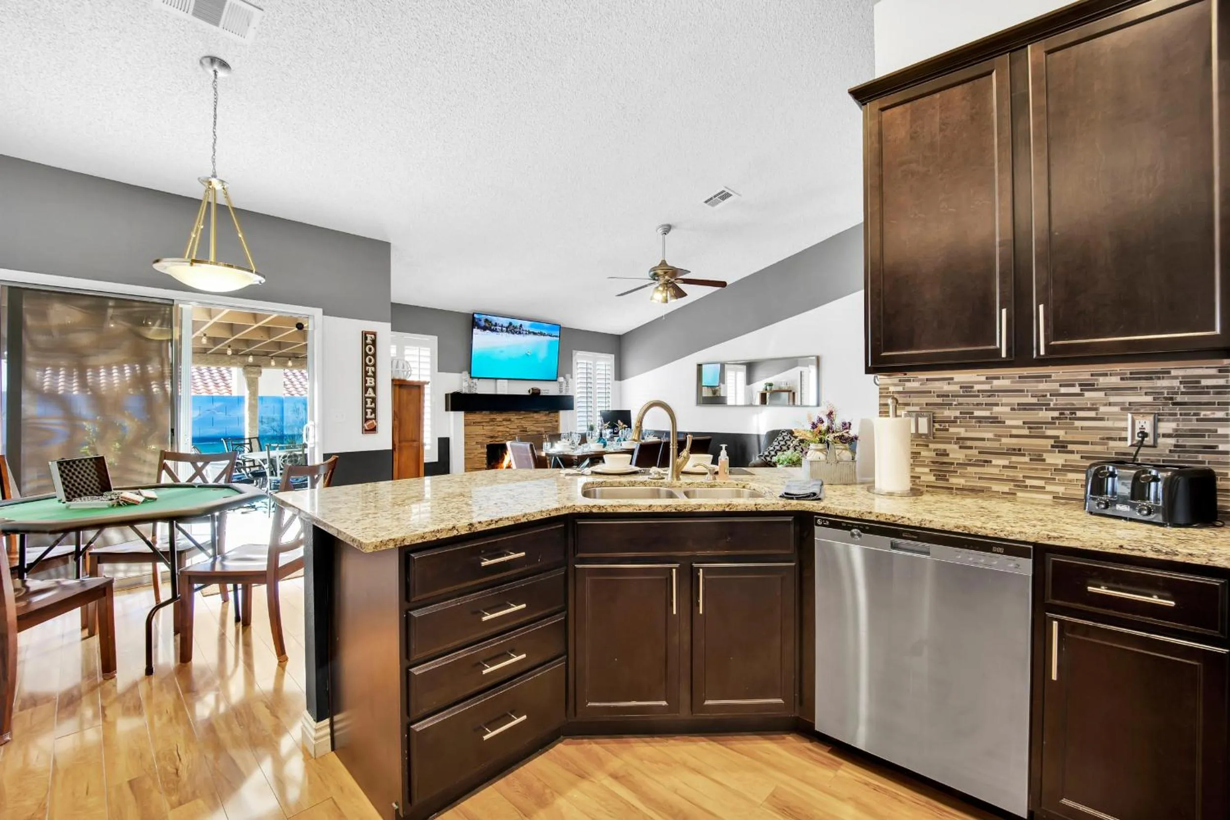 Kitchen or kitchenette in Sports Themed--Automated King Bed--Family Friendly--5 miles to Strip