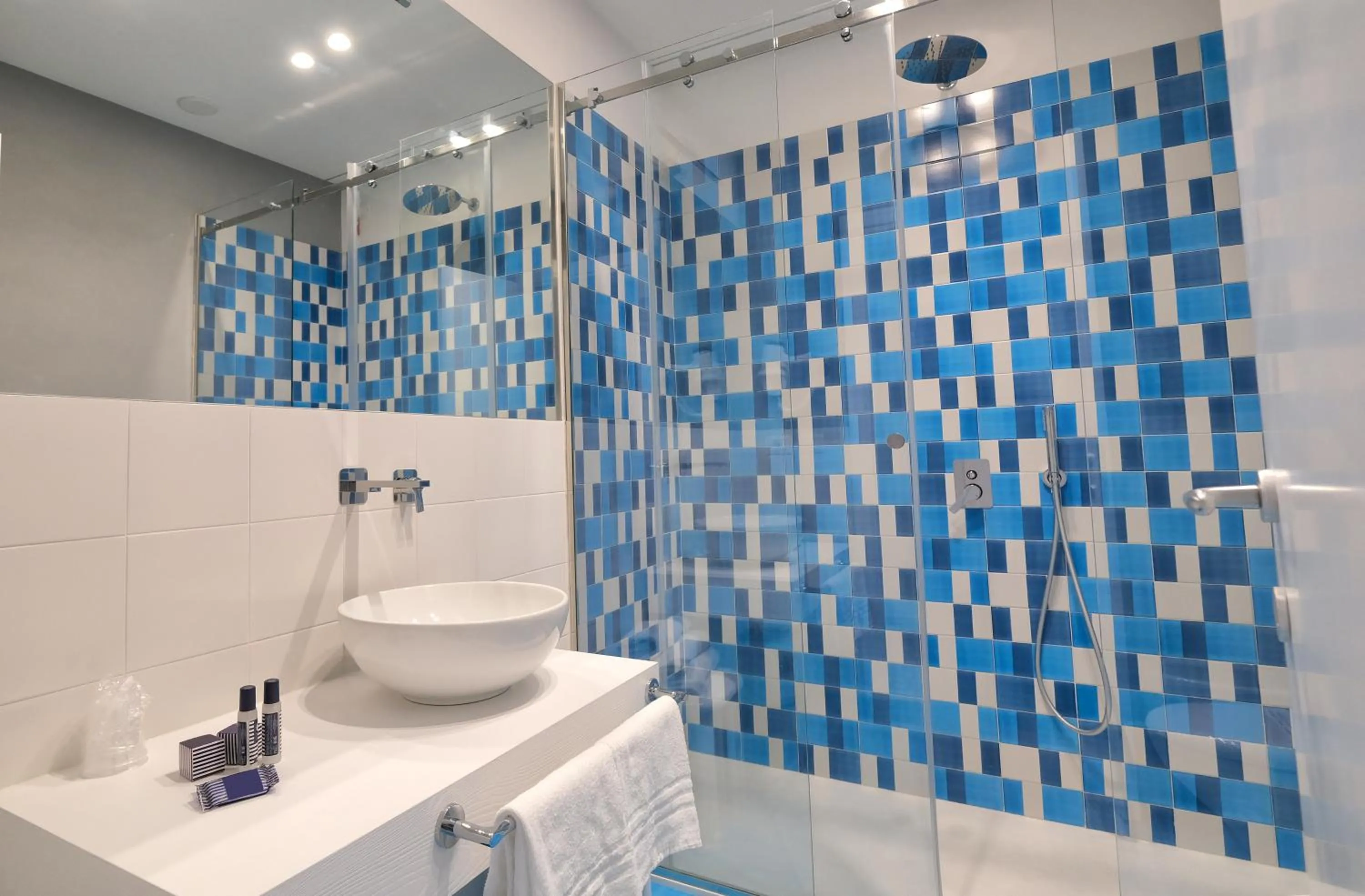 Shower in Hermitage Resort & Thermal Spa