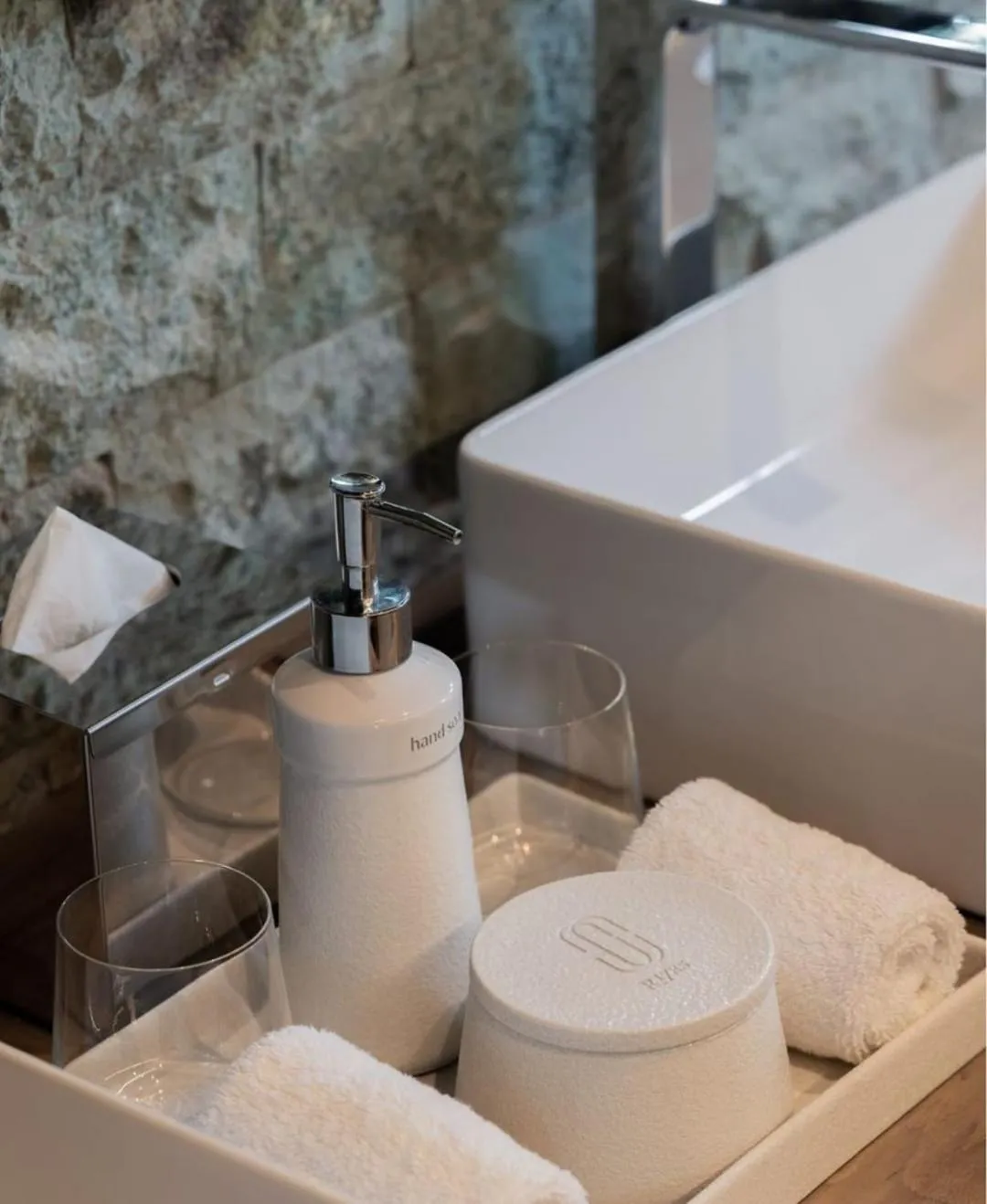 Bathroom in La Reserve 1785 Canggu - Adults Only