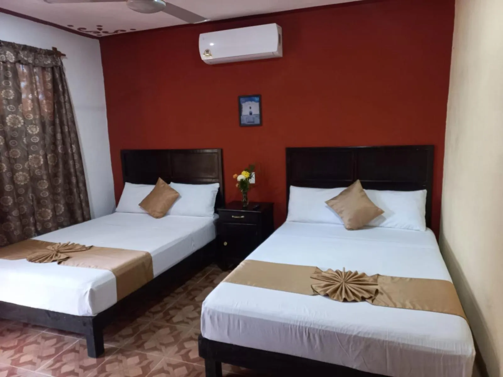 Photo of the whole room in Hotel Don Jacinto