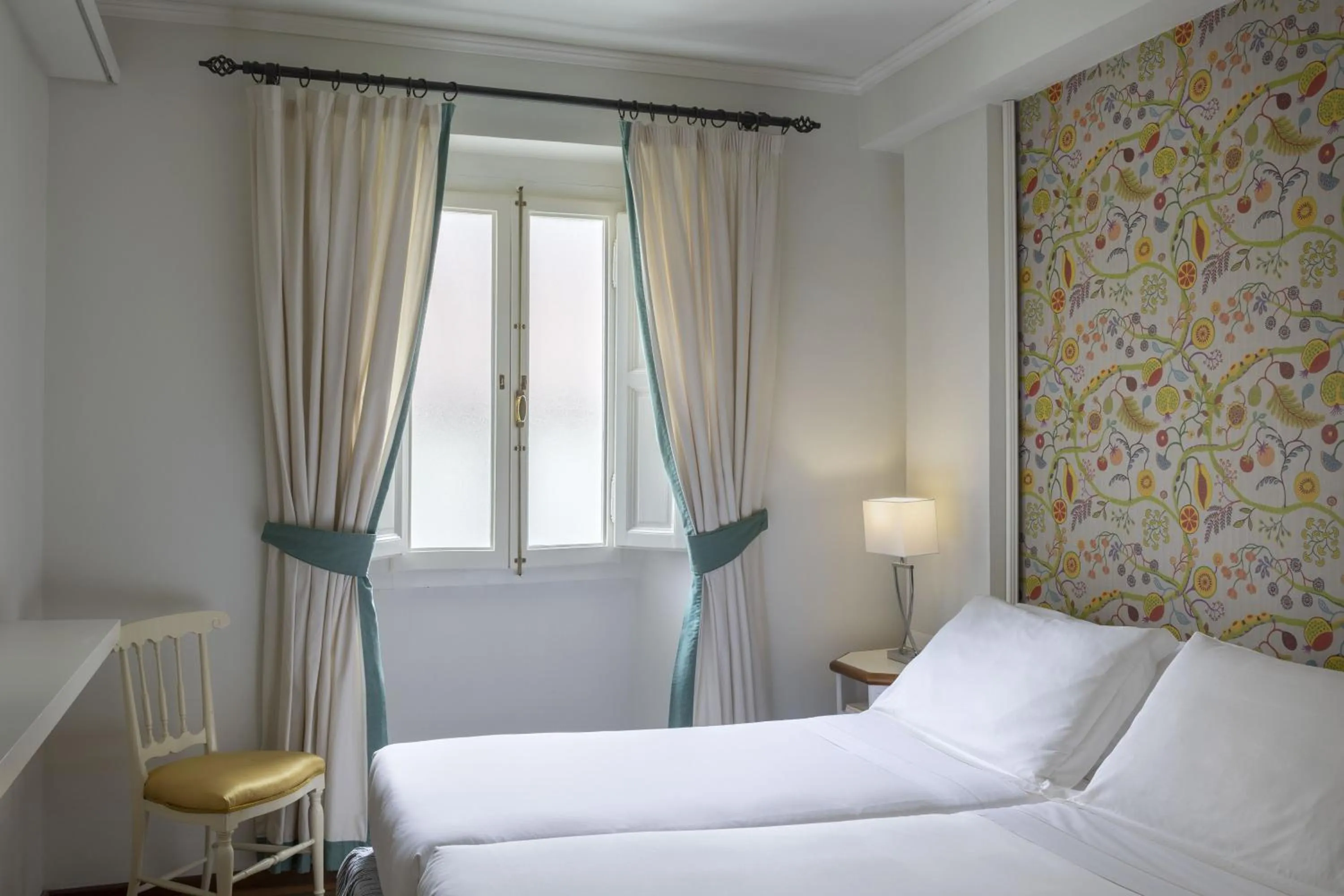 Bedroom, Bed in Palace Hotel