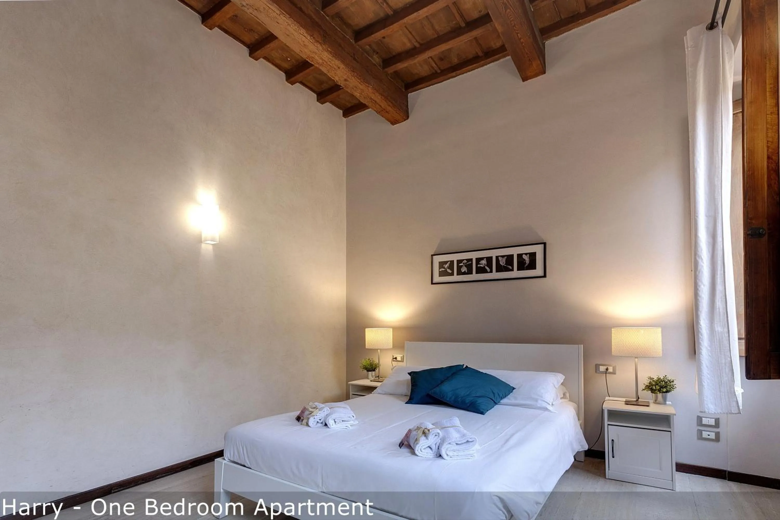 Calzaiuoli Apartments by Mamo Florence