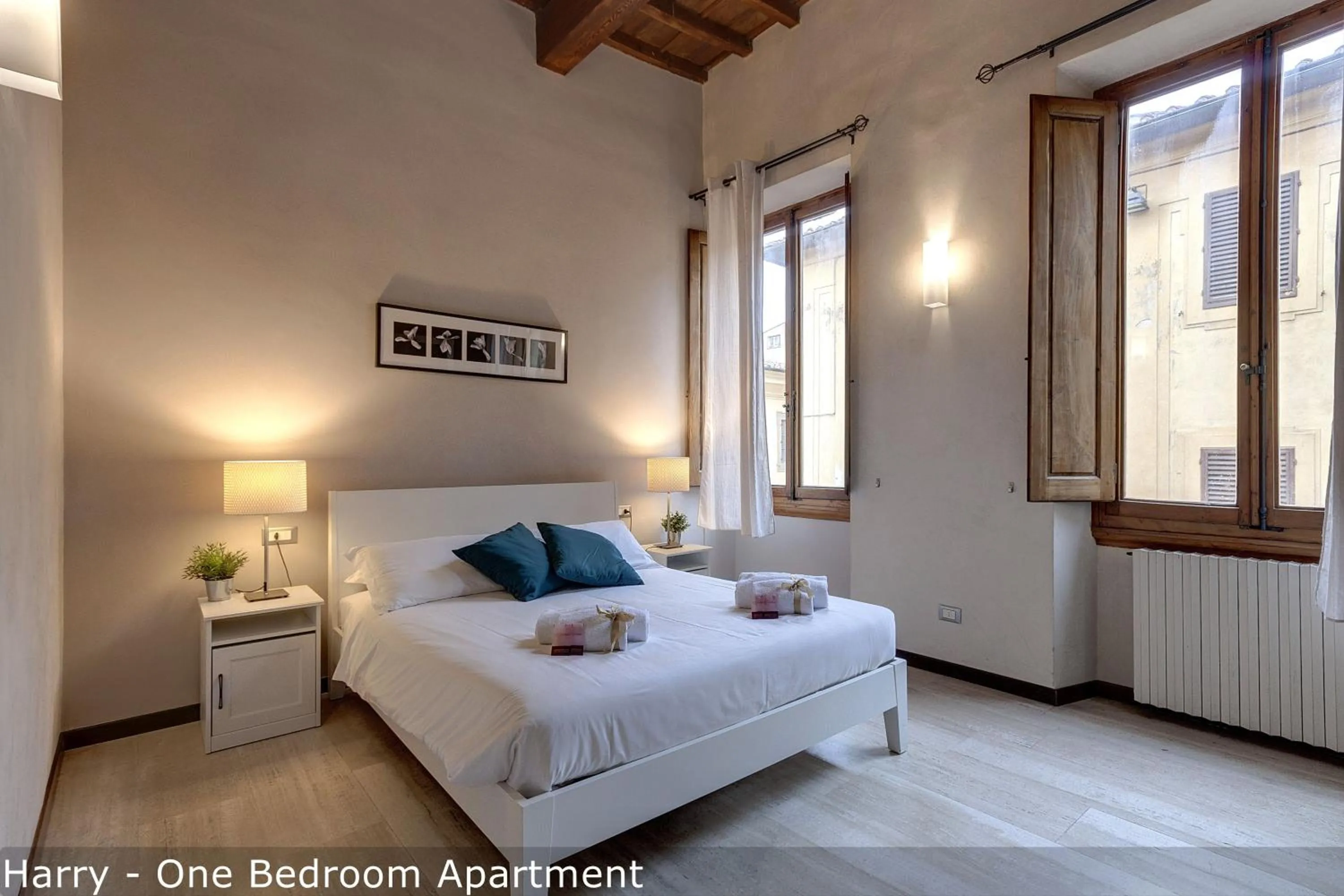 One-Bedroom Apartment in Calzaiuoli Apartments by Mamo Florence