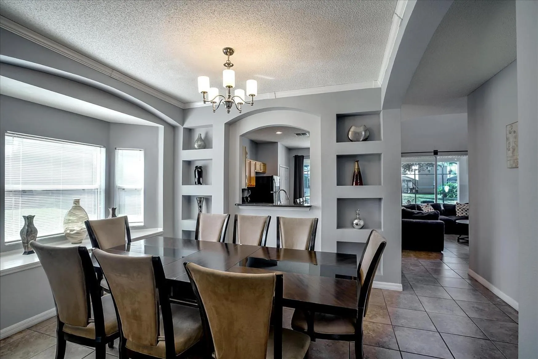 EXCELLENT 7 Bedroom EIR Vacation Villa - PRIVATE POOL