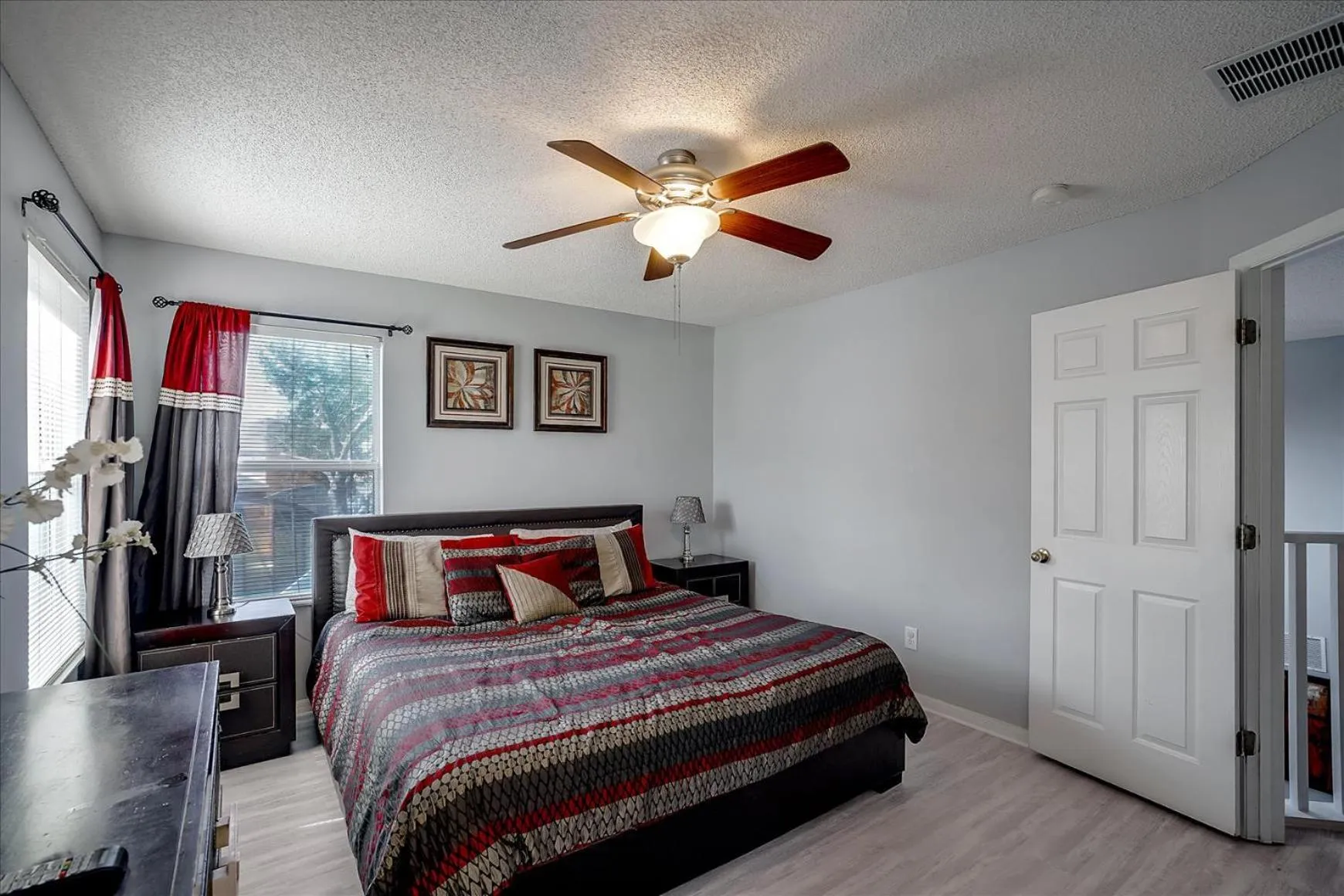 Bed in EXCELLENT 7 Bedroom EIR Vacation Villa - PRIVATE POOL