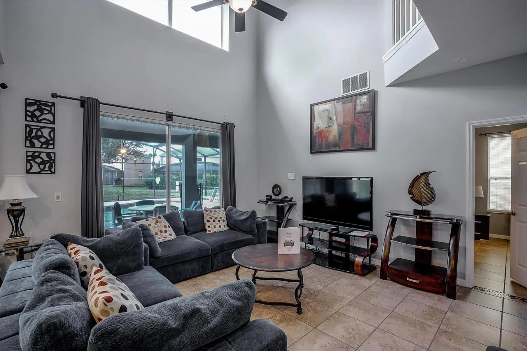 EXCELLENT 7 Bedroom EIR Vacation Villa - PRIVATE POOL