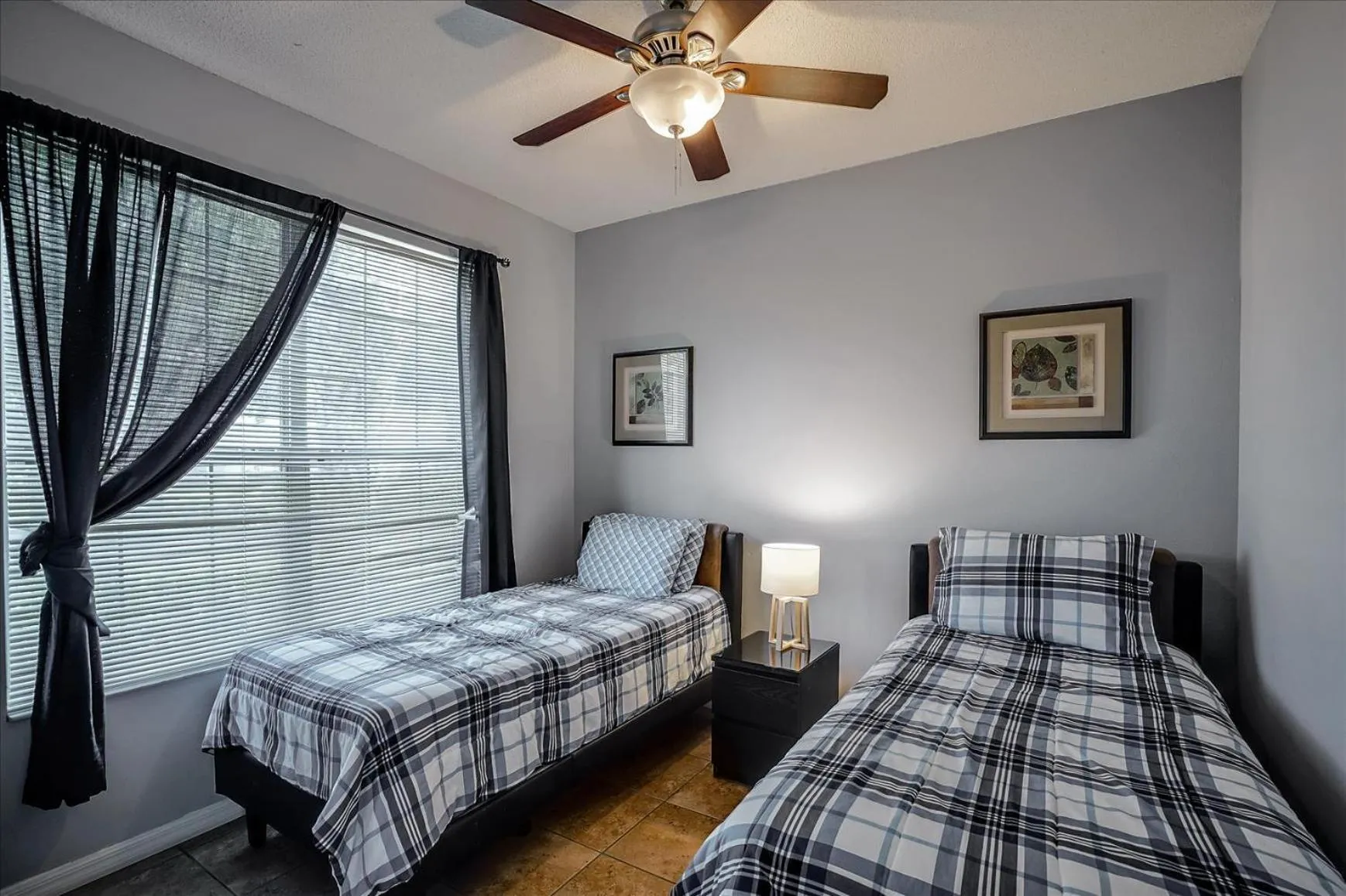 Bed in EXCELLENT 7 Bedroom EIR Vacation Villa - PRIVATE POOL