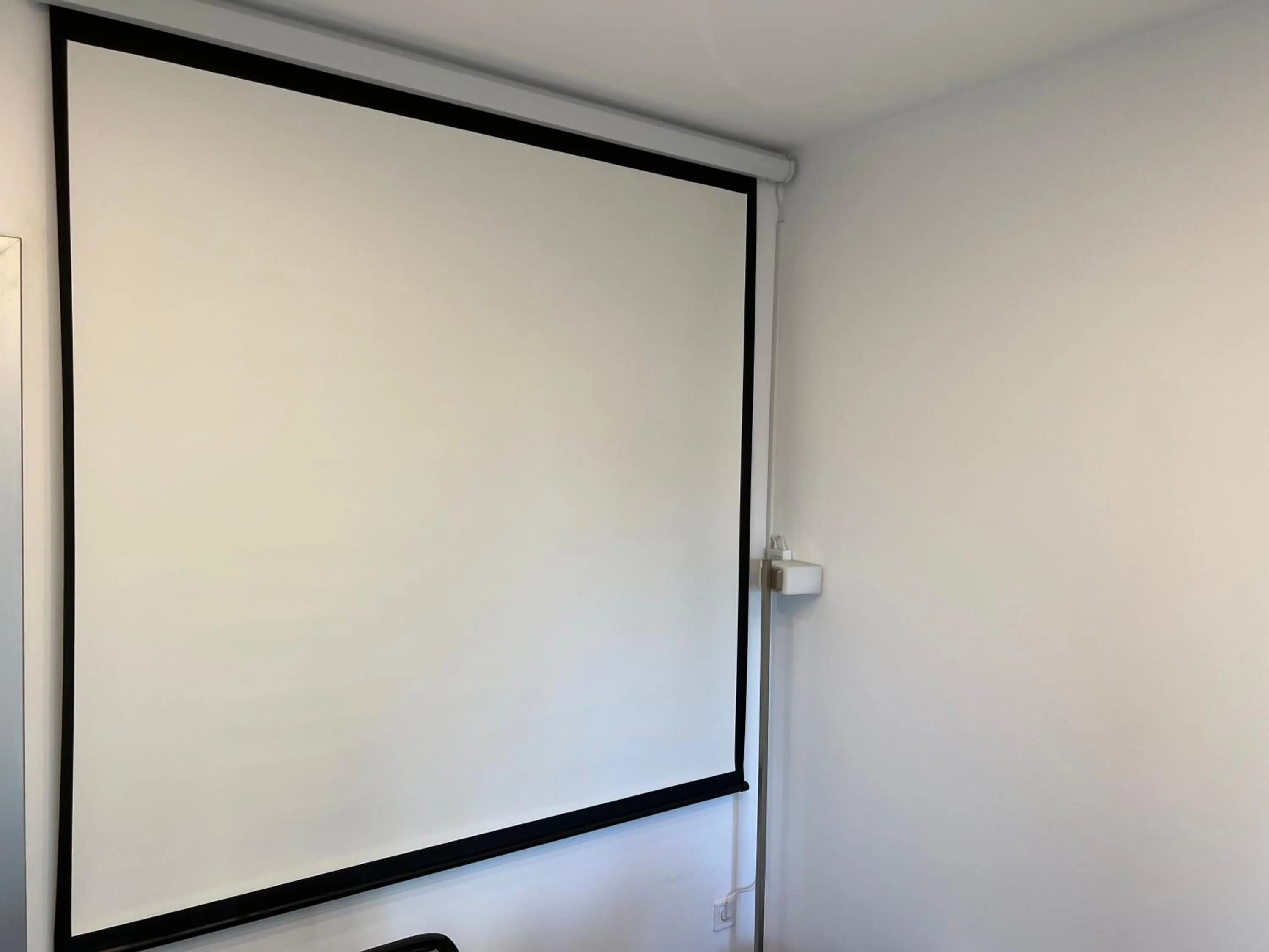 Meeting/conference room in Stunning 2-Room Penthouse with Lakeview W11