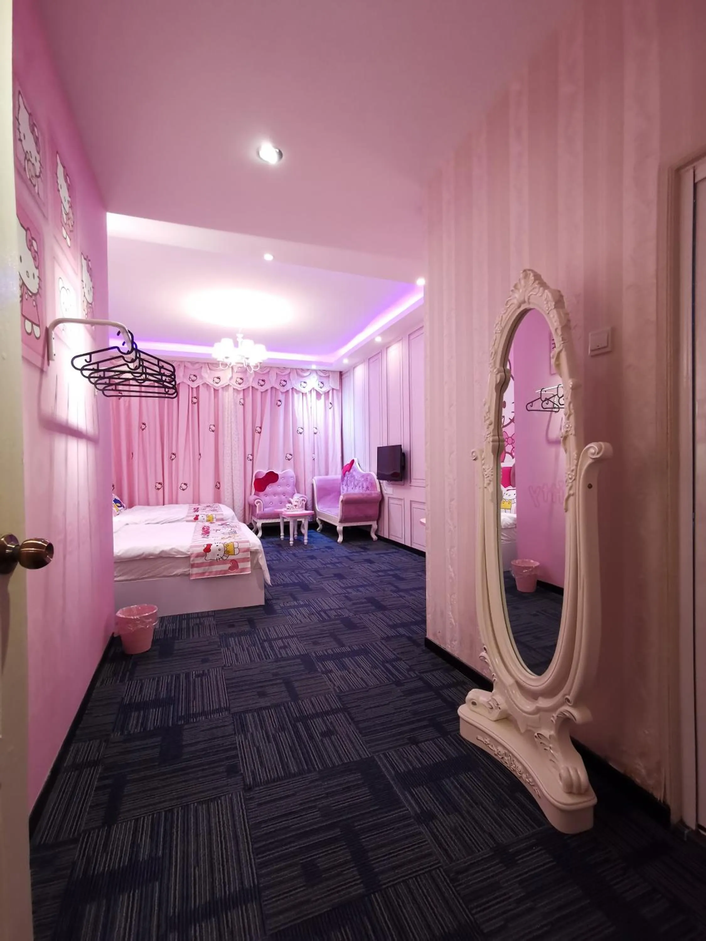 Bedroom in D'sney Guest House