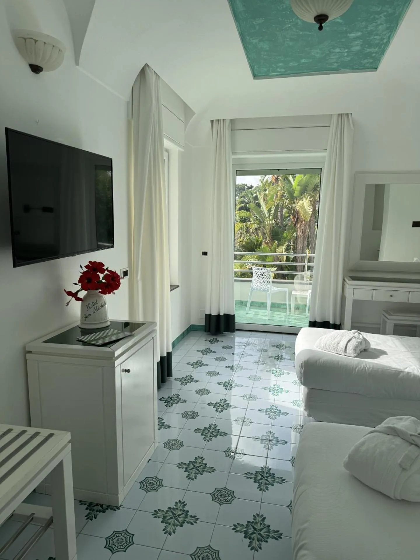 Inner courtyard view, Bed in Hotel Terme San Michele & SPA, WorldHotels Distinctive