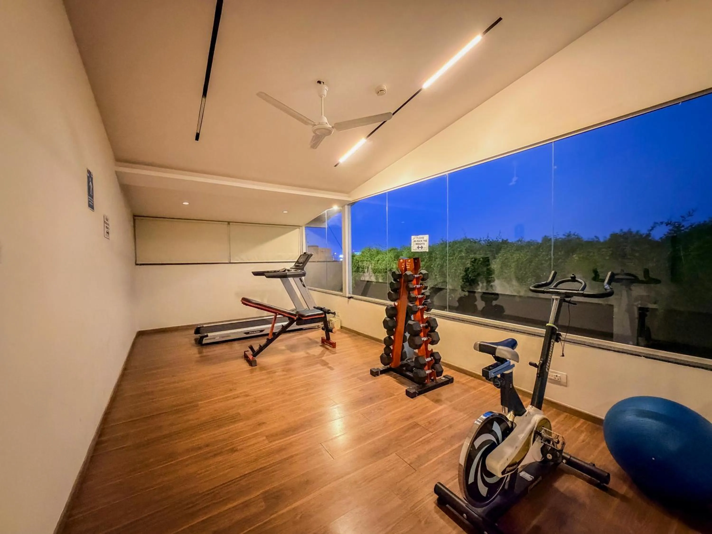 Fitness centre/facilities in Zip By Spree Hotels Brookefield