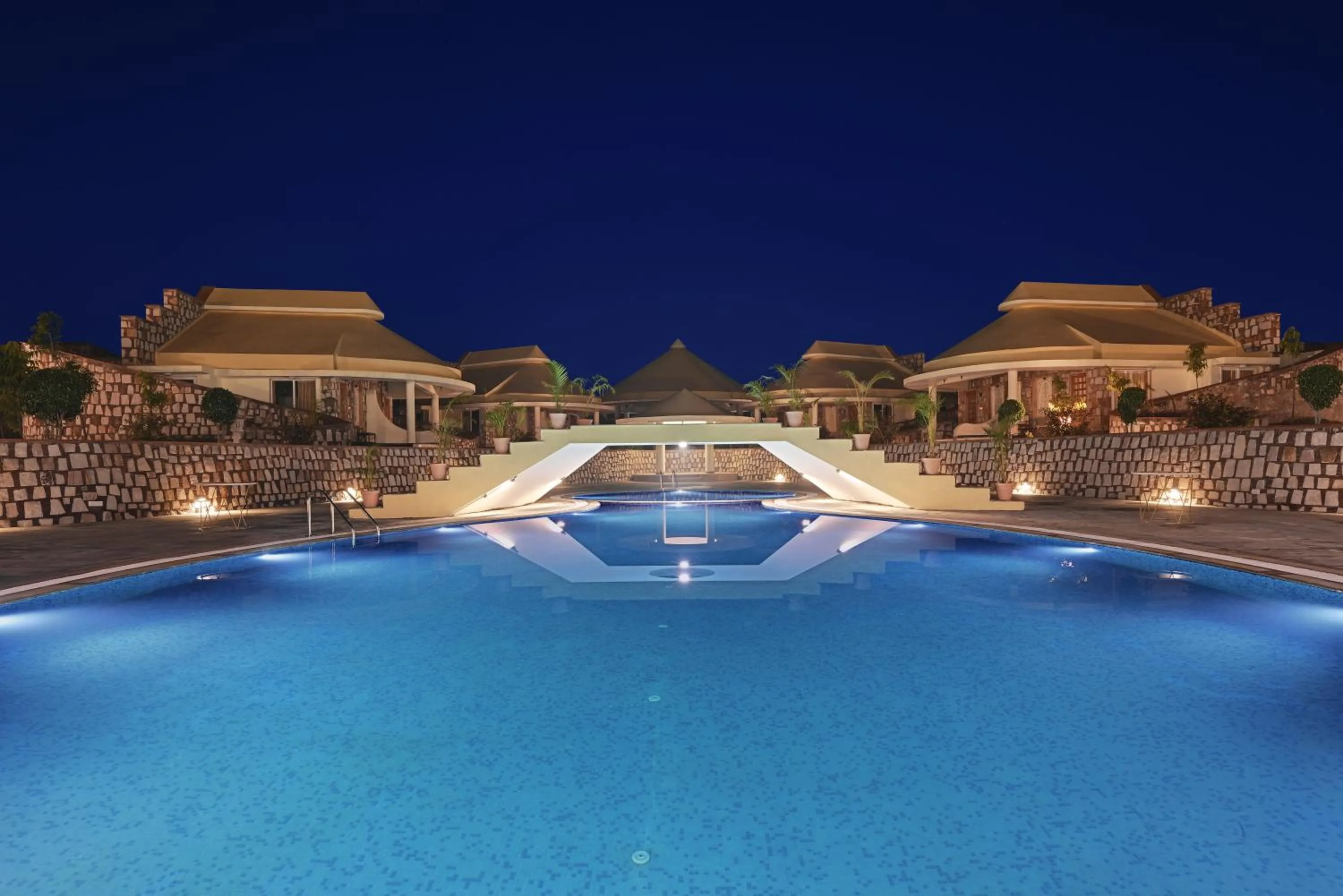 Swimming pool in The Sawai Bagh