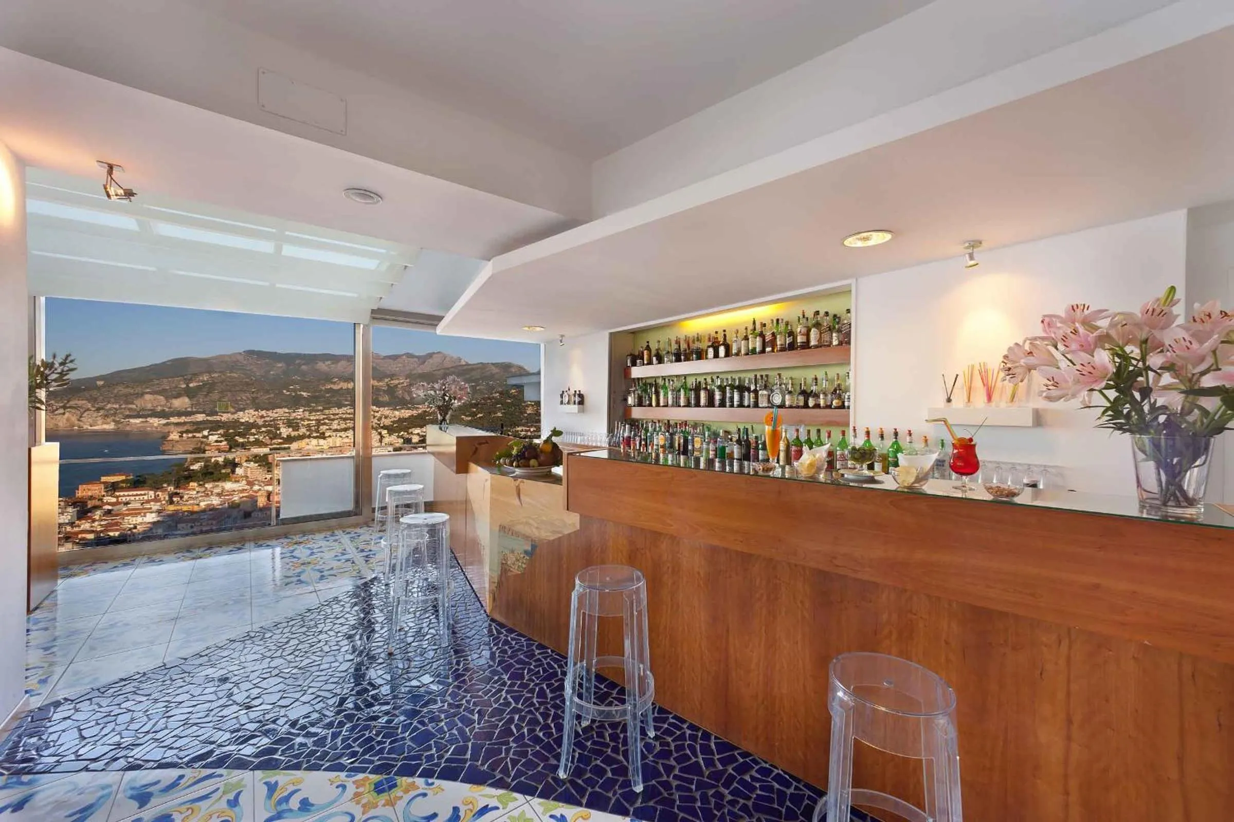 Lounge or bar in Grand Hotel President