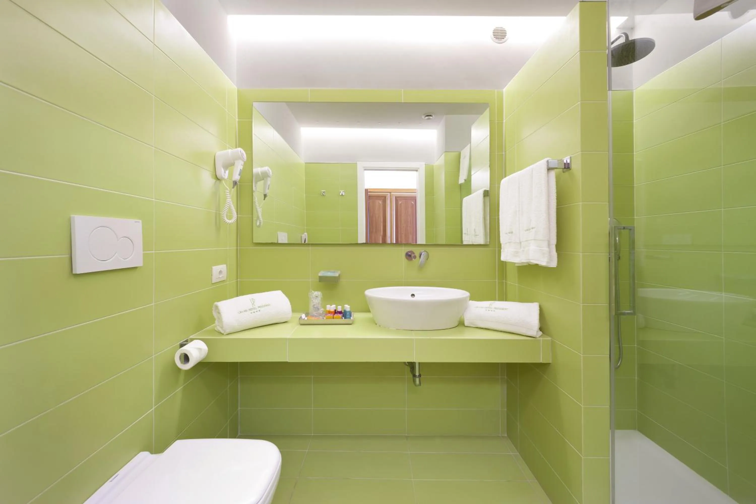 Bathroom in Grand Hotel President