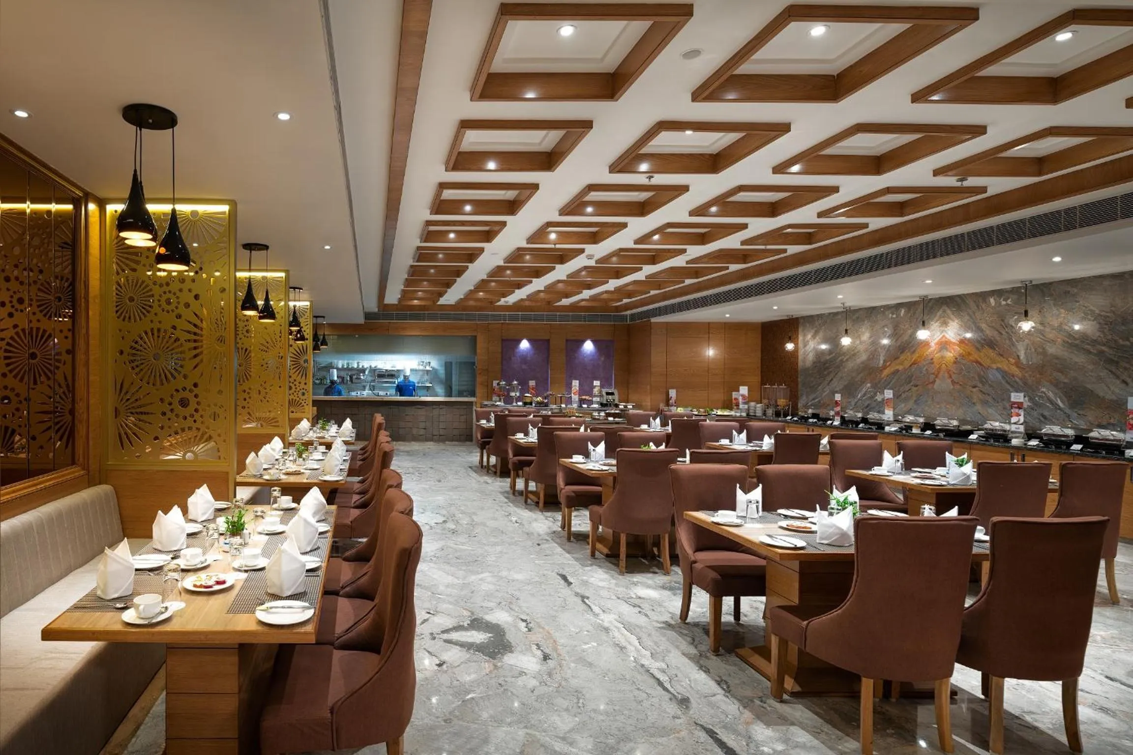 Restaurant/places to eat in Cygnett Park BL