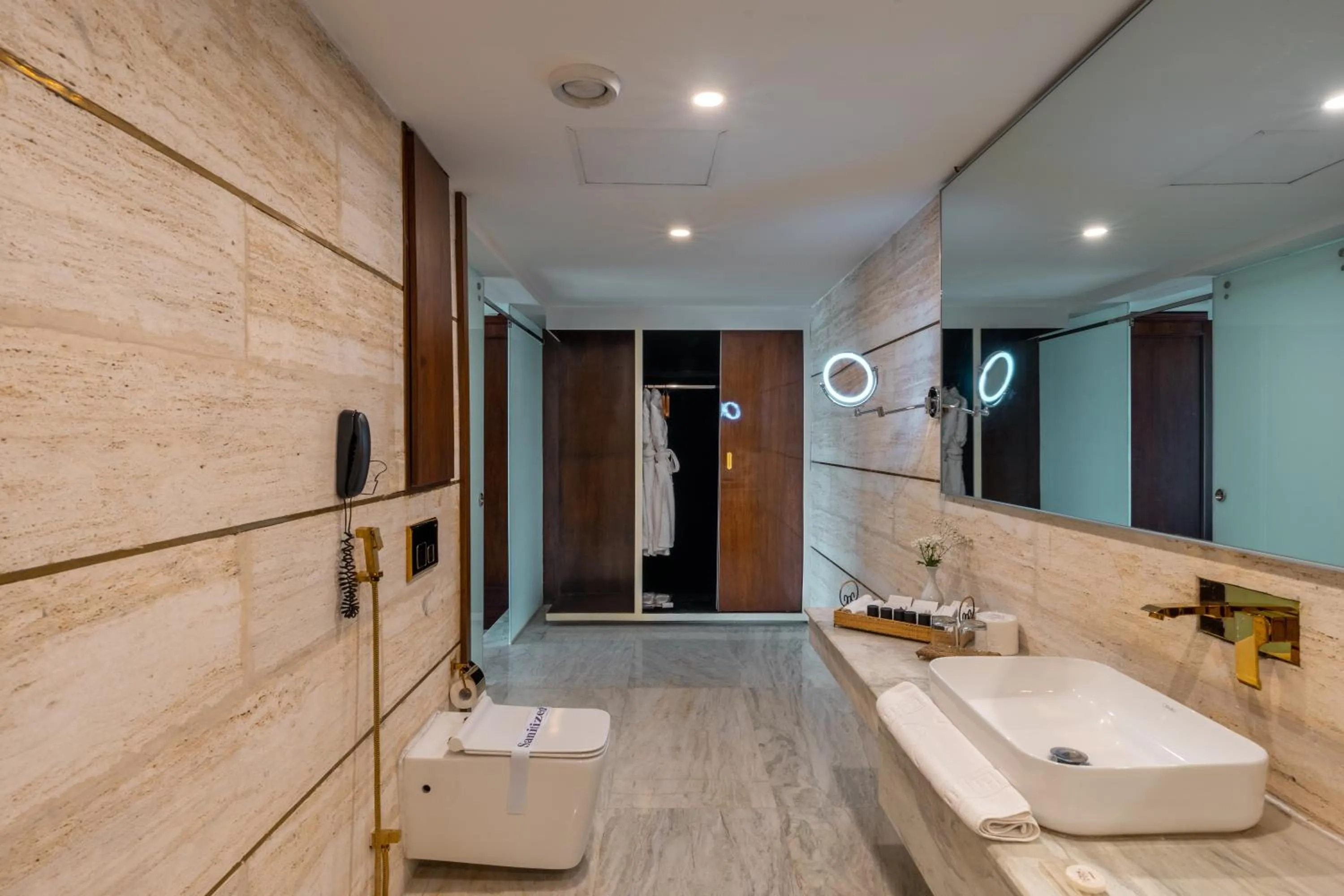 Shower in Best Western Premier Islamabad