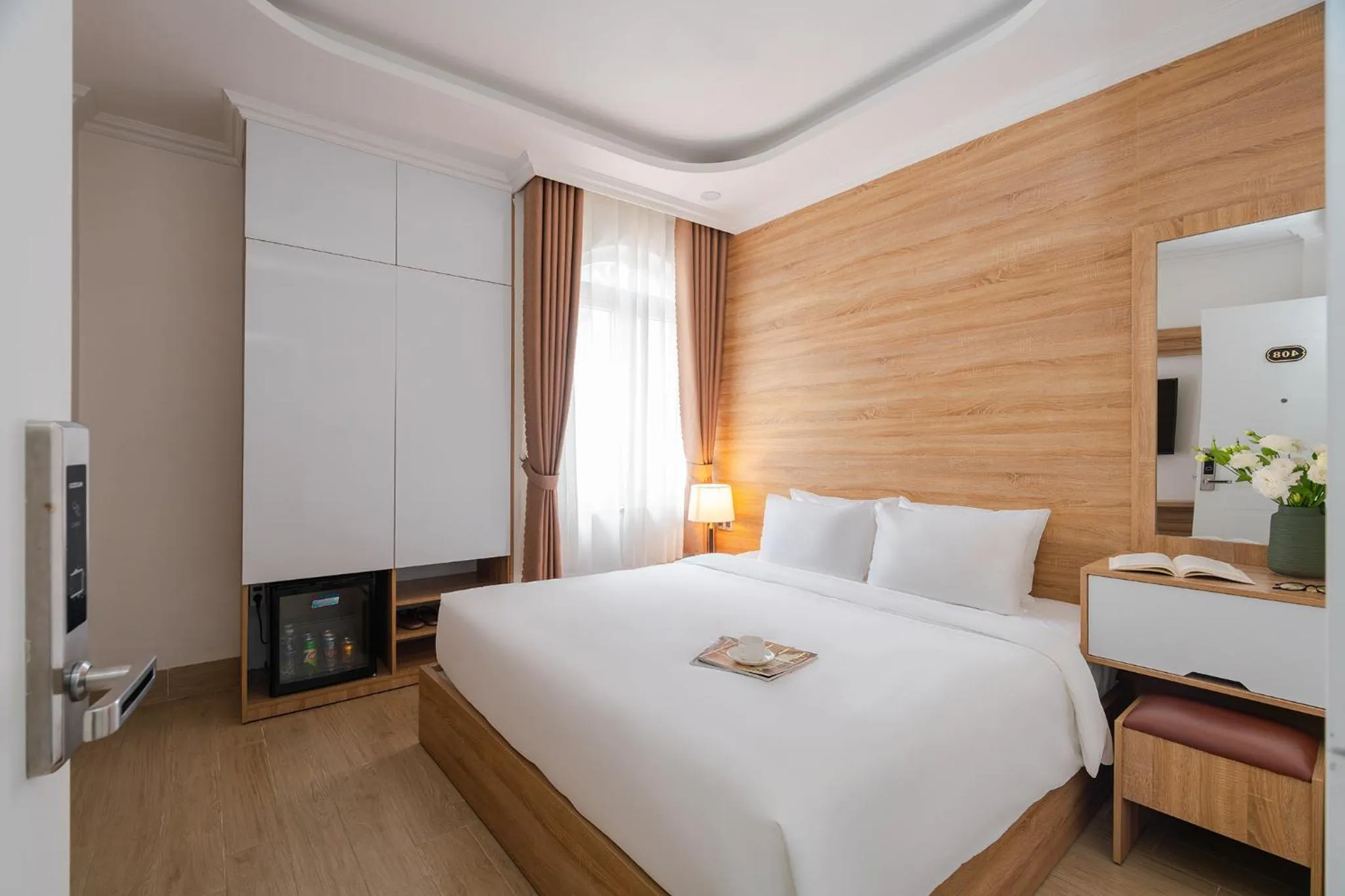 View (from property/room), Bed in Nature Hotel Da Lat - Le Dai Hanh