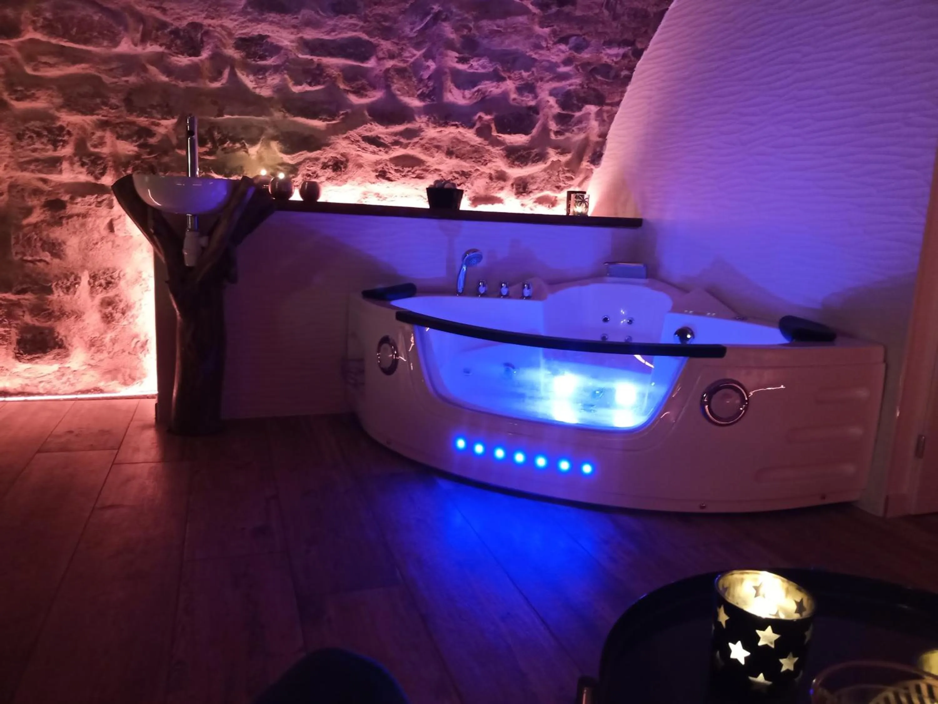 Bathroom in Le Temps Suspendu