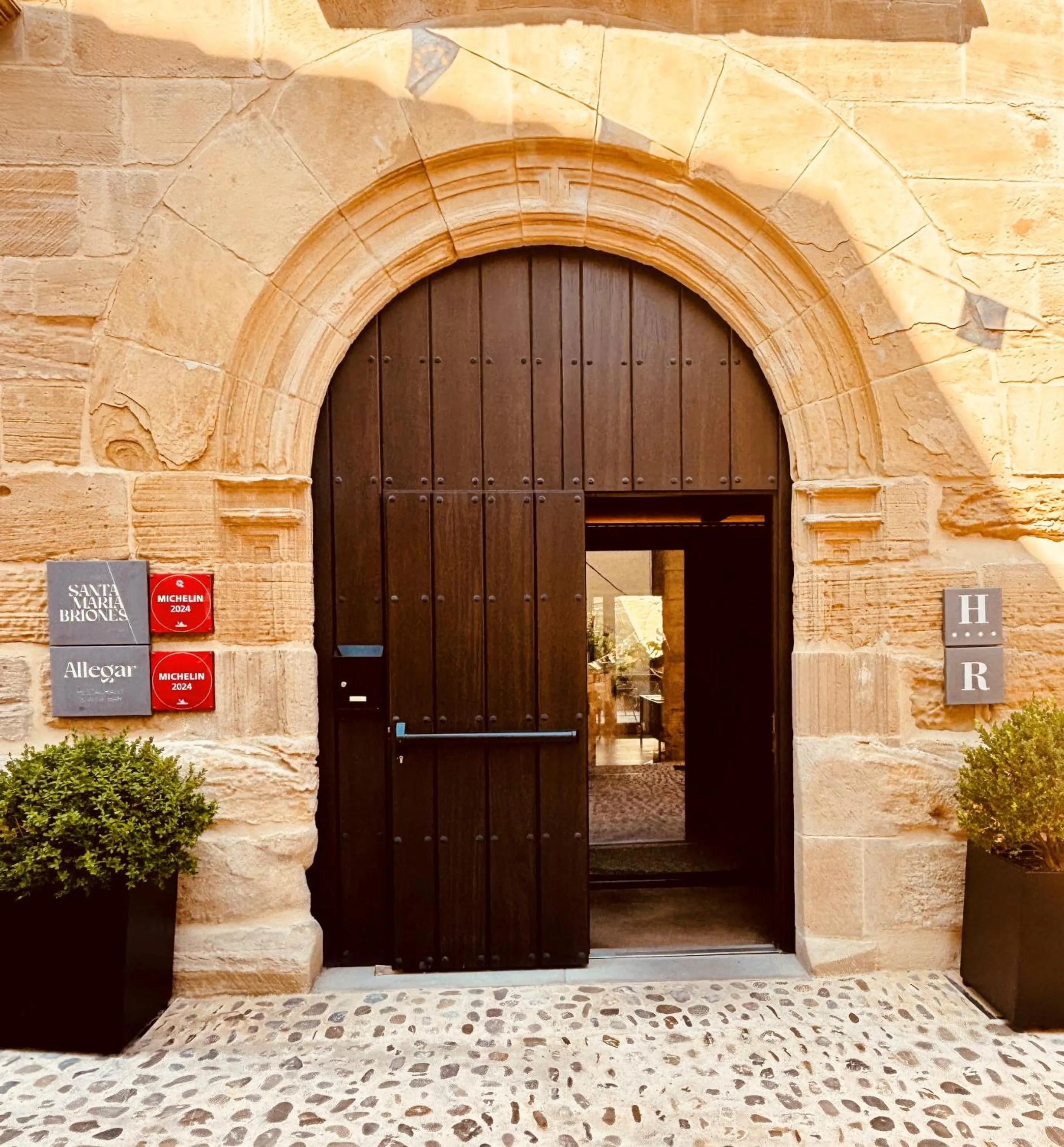 Property building in Santa María Briones