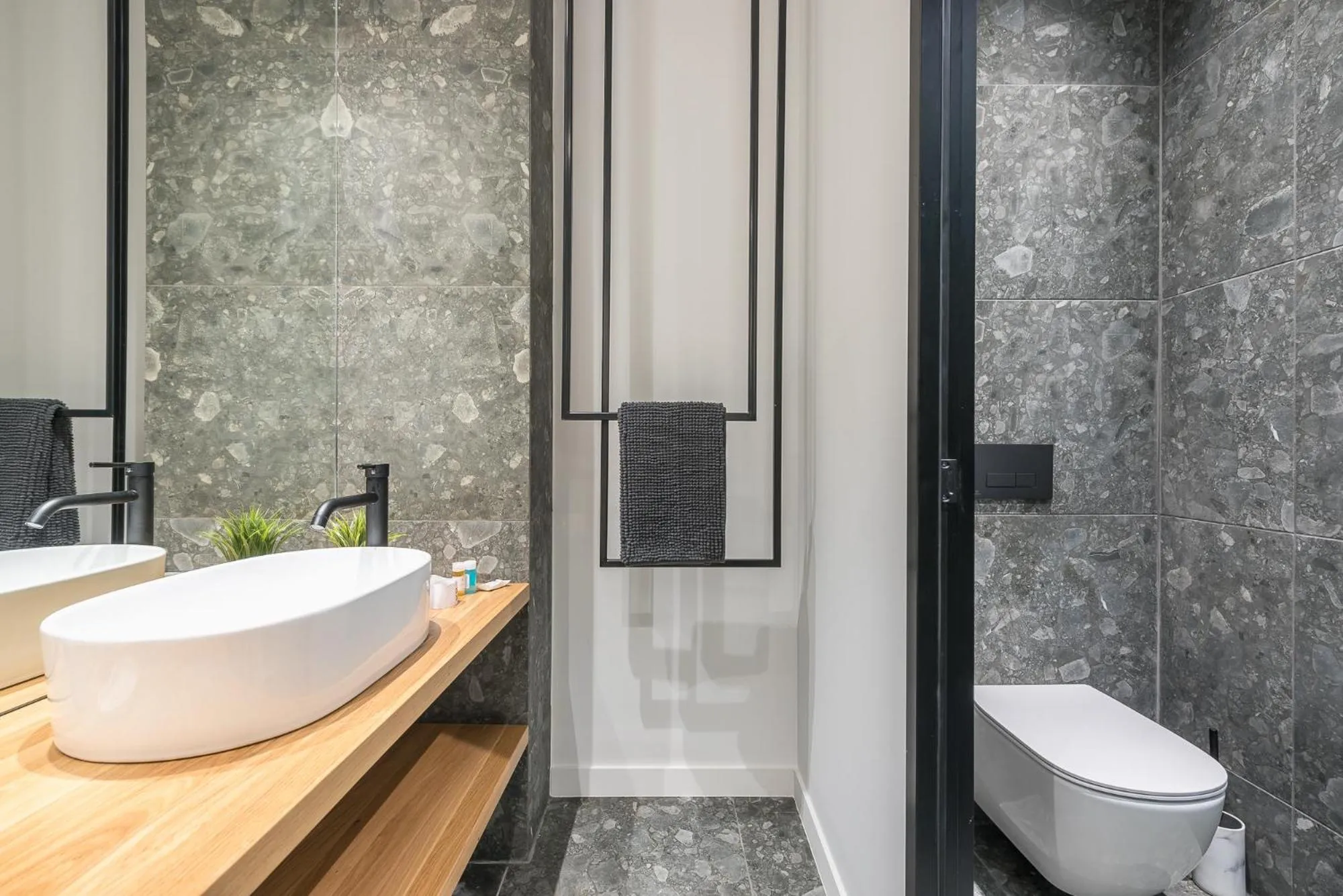 The Asprogeraka - self check-in rooms