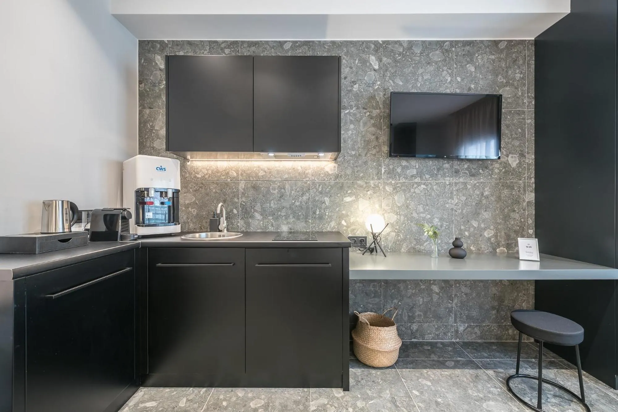 The Asprogeraka - self check-in rooms