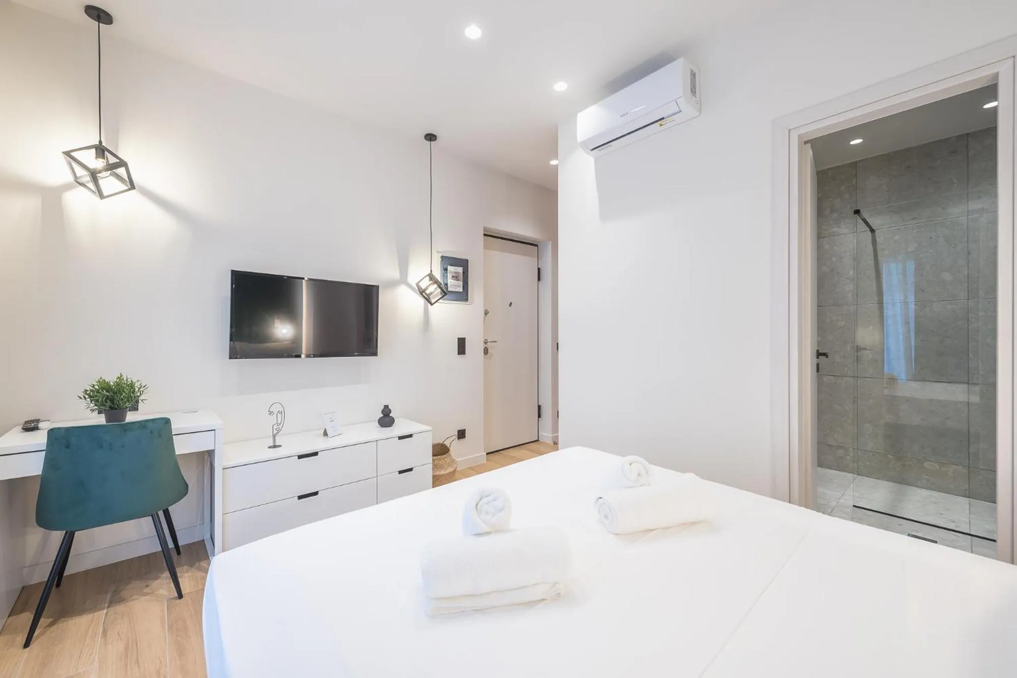 Bed in The Asprogeraka - self check-in rooms