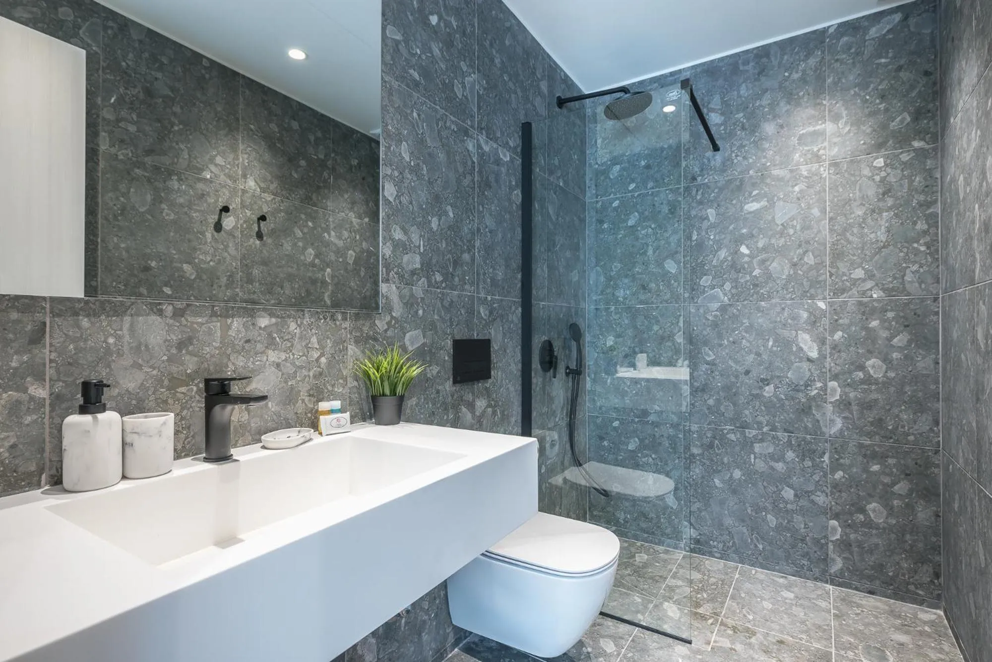 The Asprogeraka - self check-in rooms