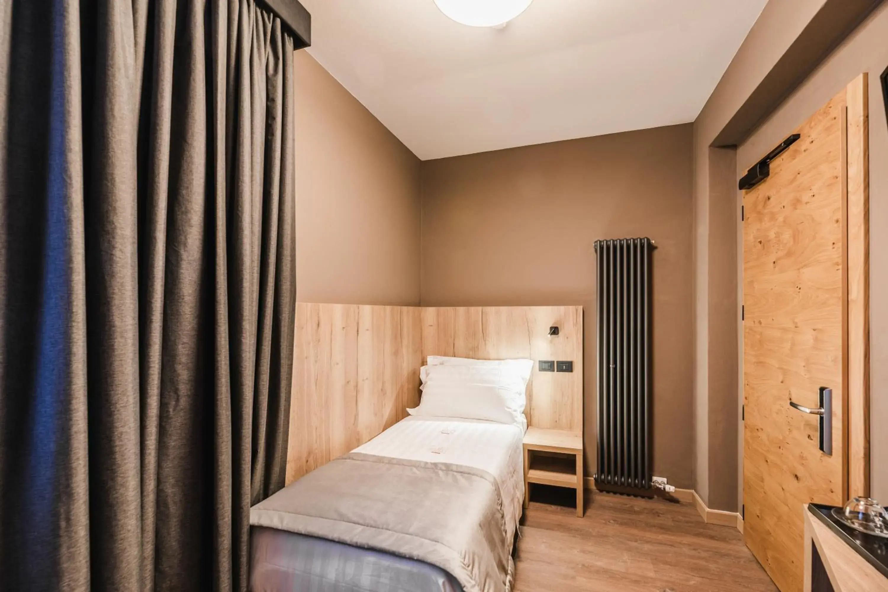 Single Room in Chalet Queen Single Room in Chalet Queen