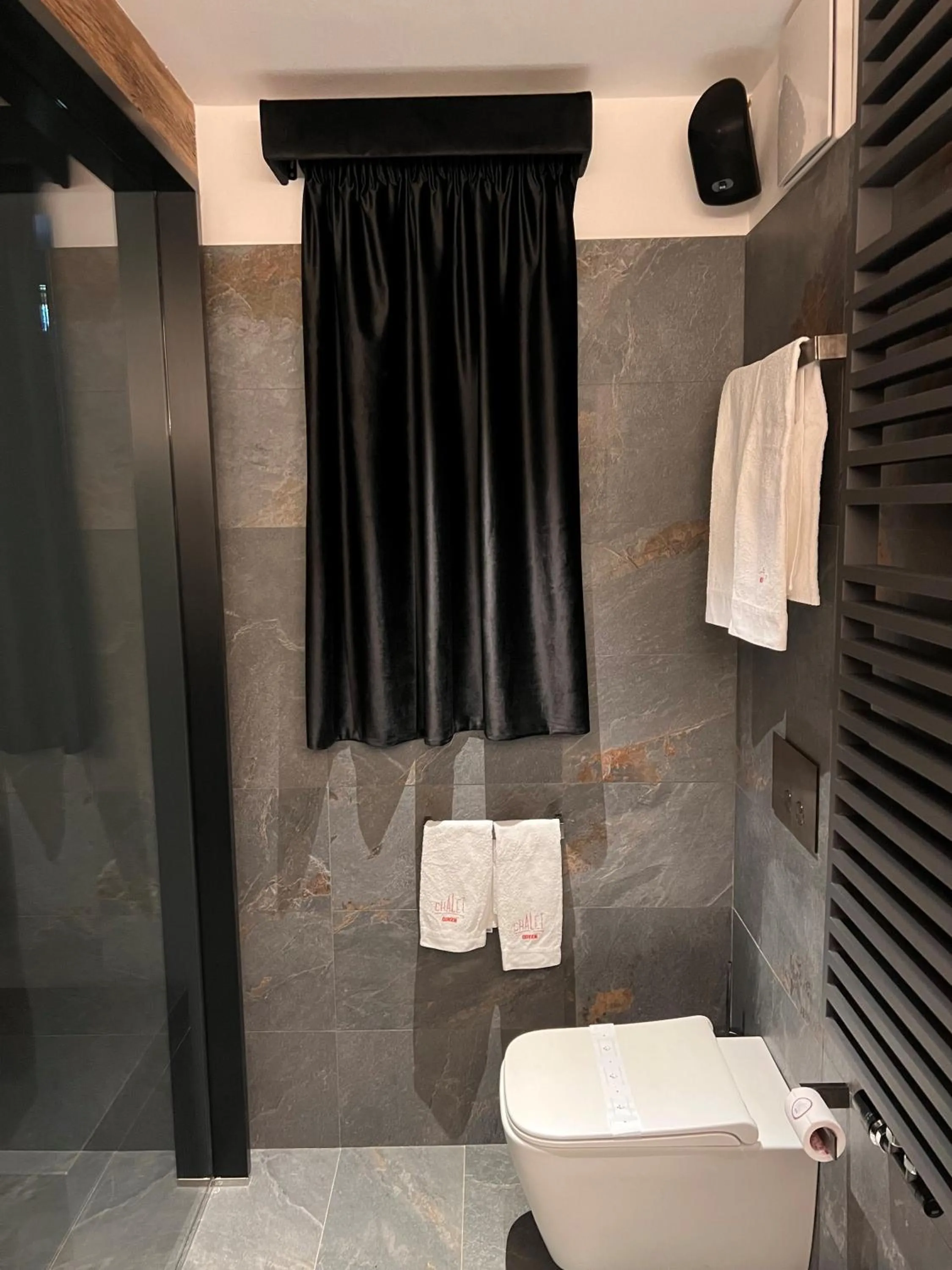 towels in Chalet Queen