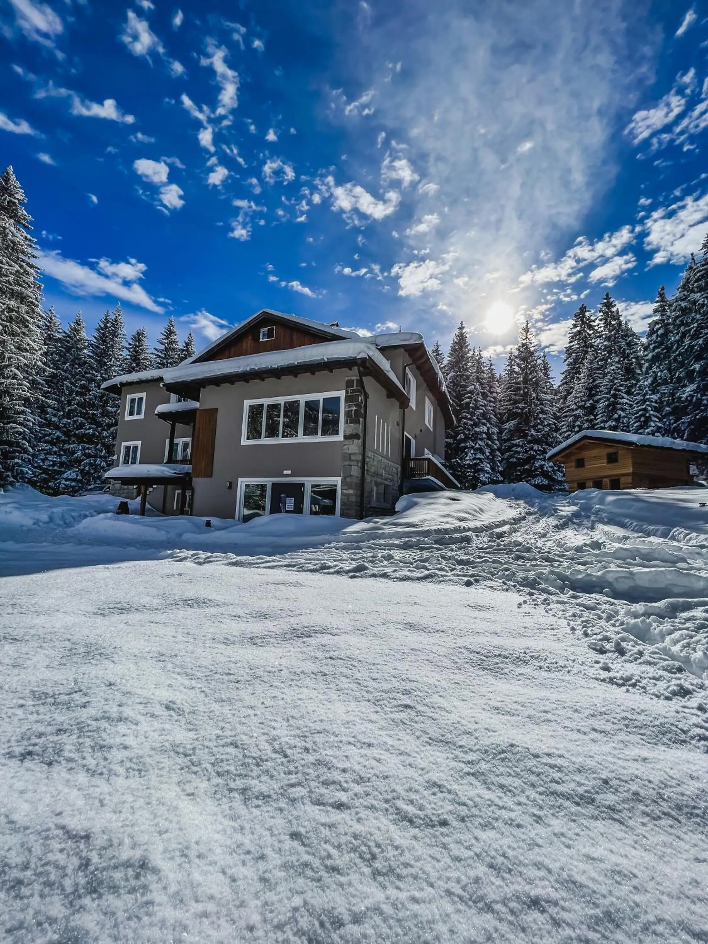 Property building in Chalet Queen