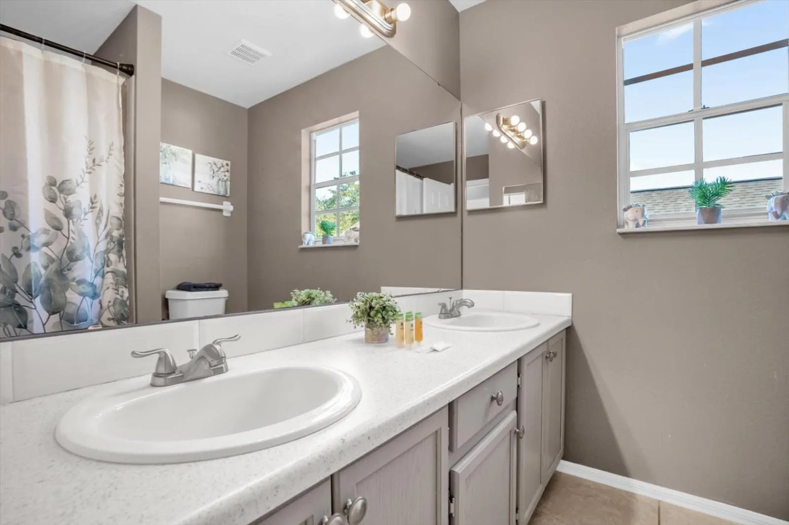 Bathroom in Elegant Villa Pool Fun Game Room Near Disney
