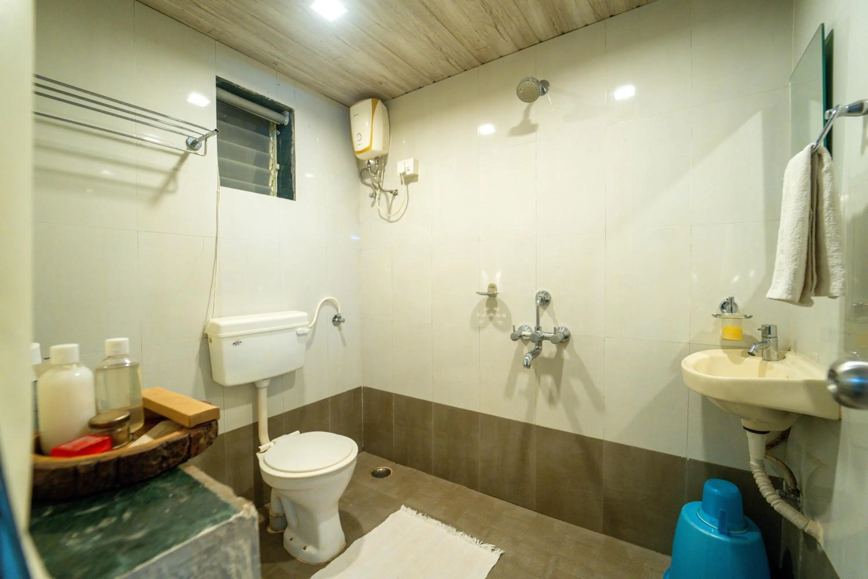Bathroom in Saveda Farm & Cottages