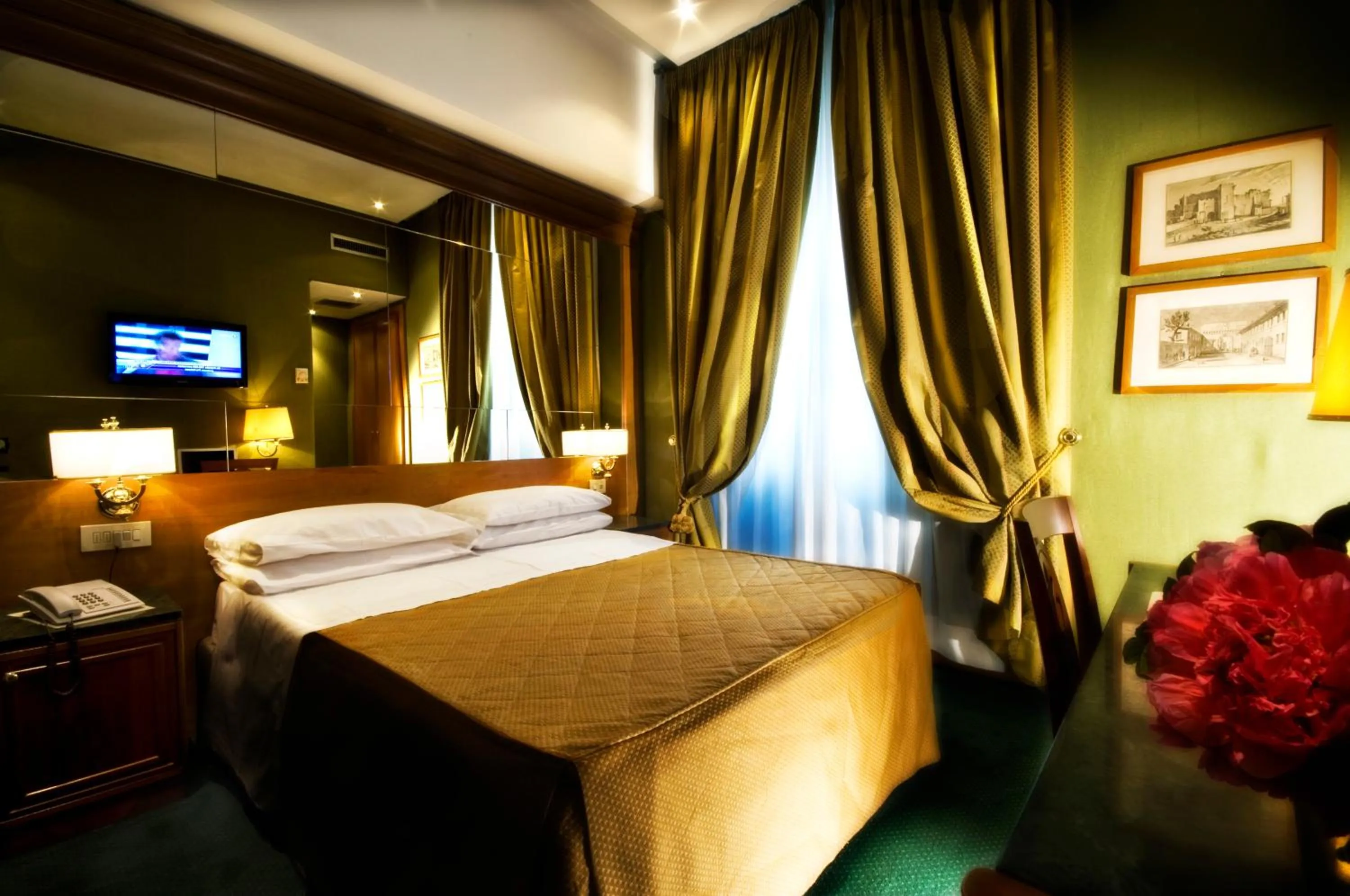 Standard Quadruple Room in Hotel Morgana