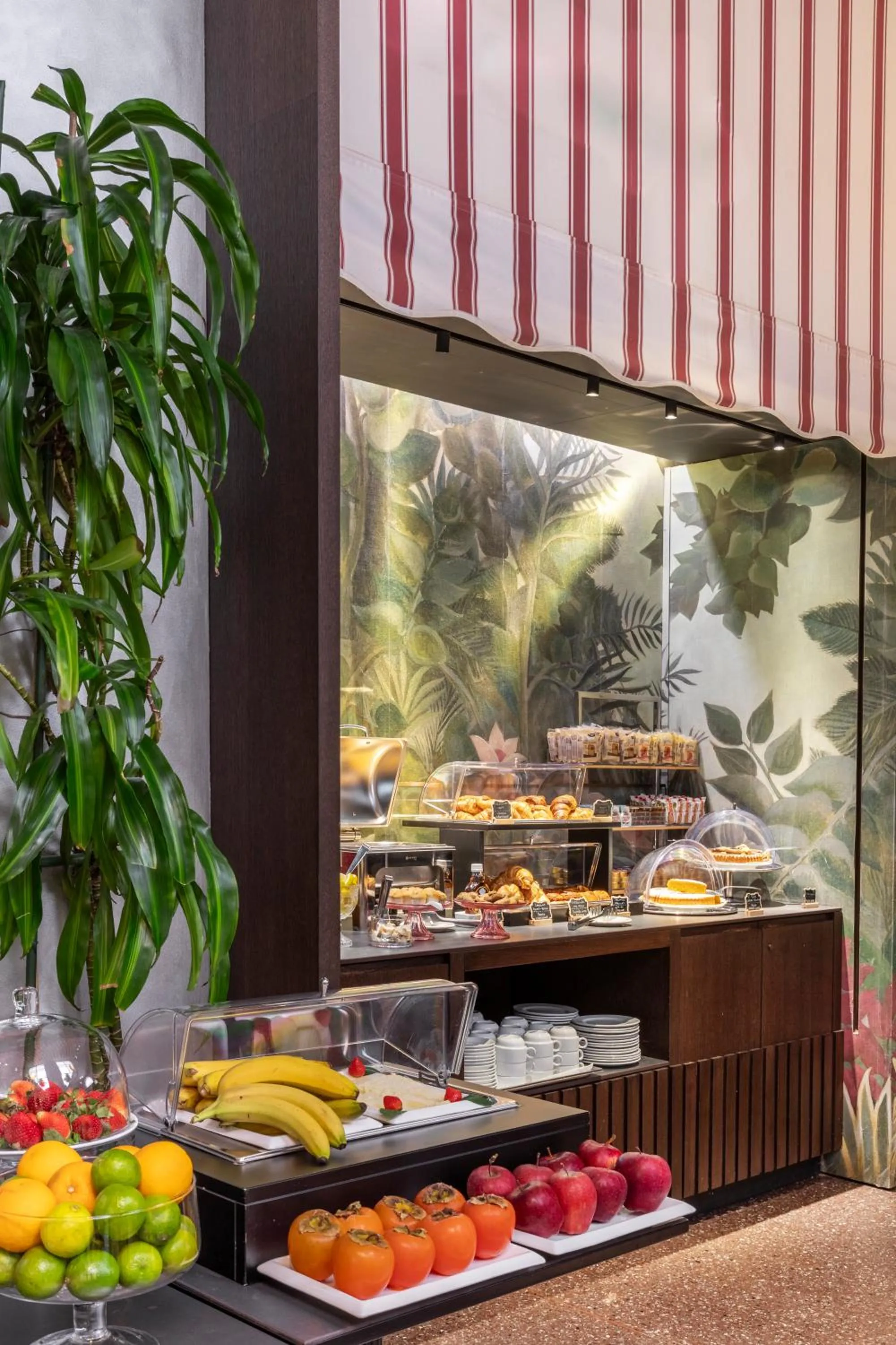 Breakfast in Hotel Sanpi Milano