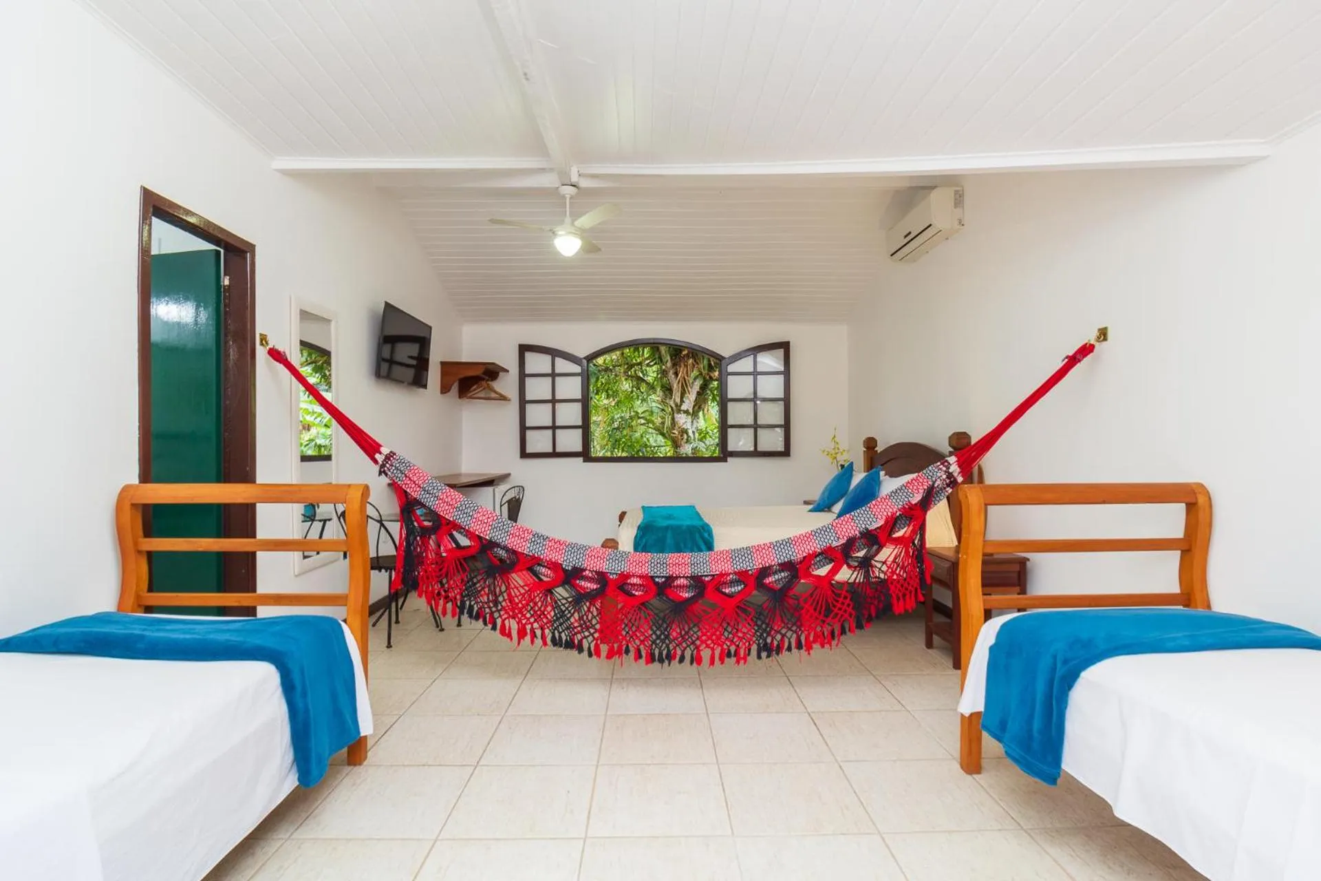 Bed in Casa Aldeia Paraty