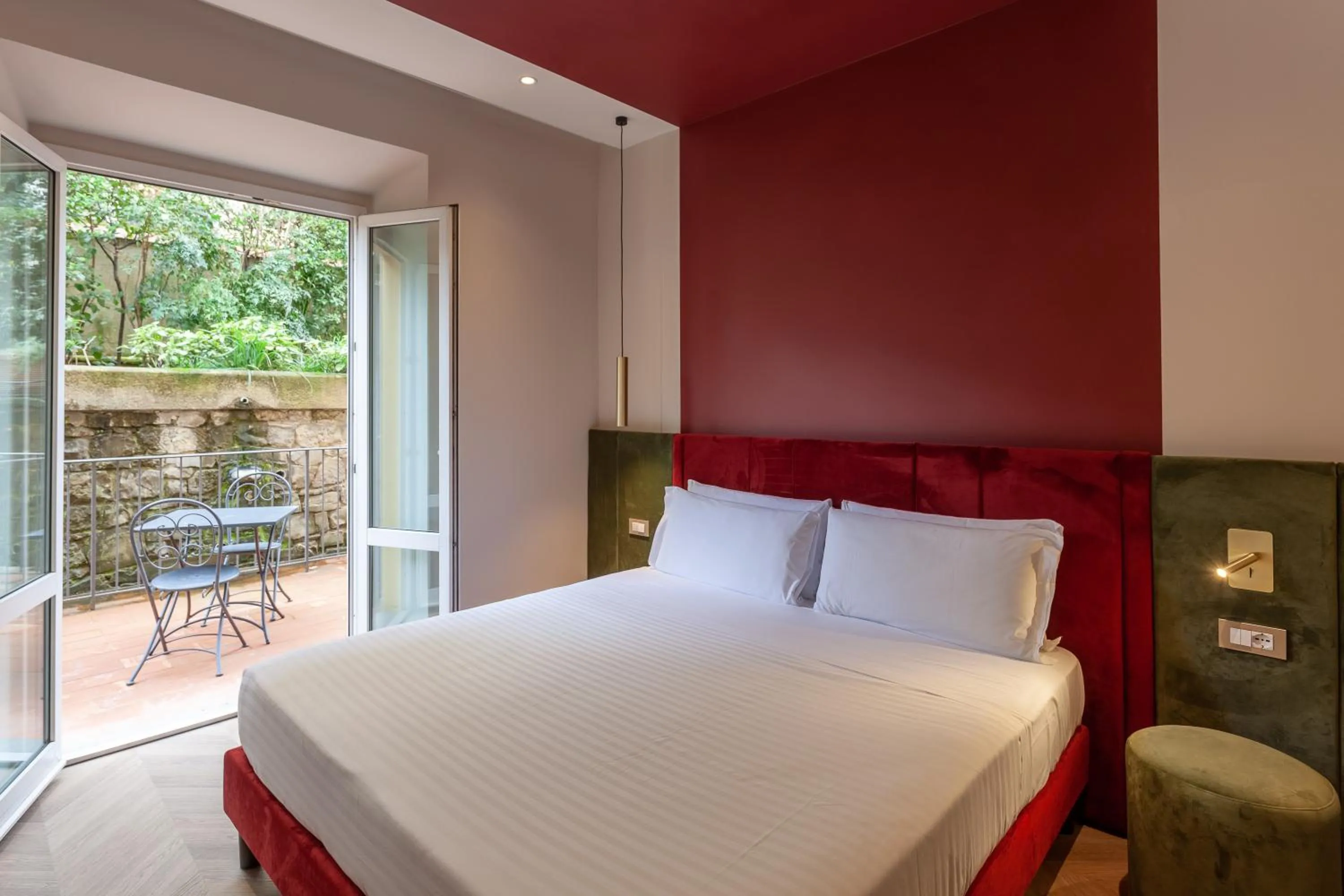 Balcony/Terrace, Bed in Hotel La Fortezza