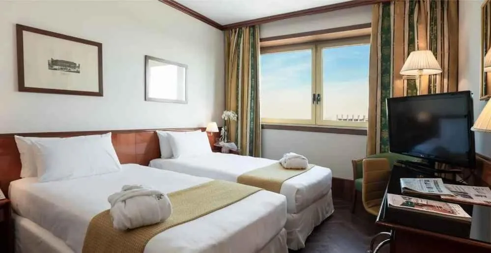 Superior Twin Room in Hotel Catullo