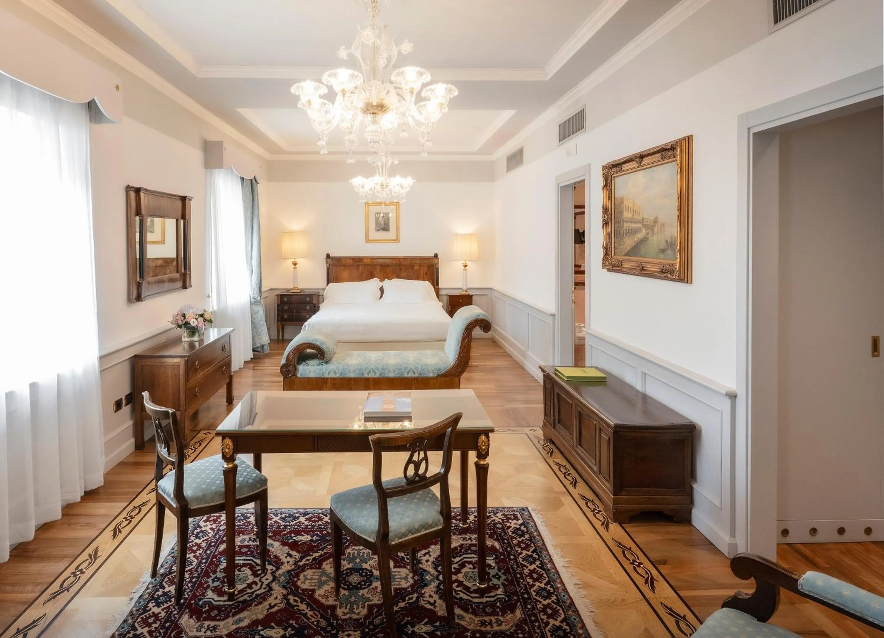 Photo of the whole room, Bed in Due Torri Hotel