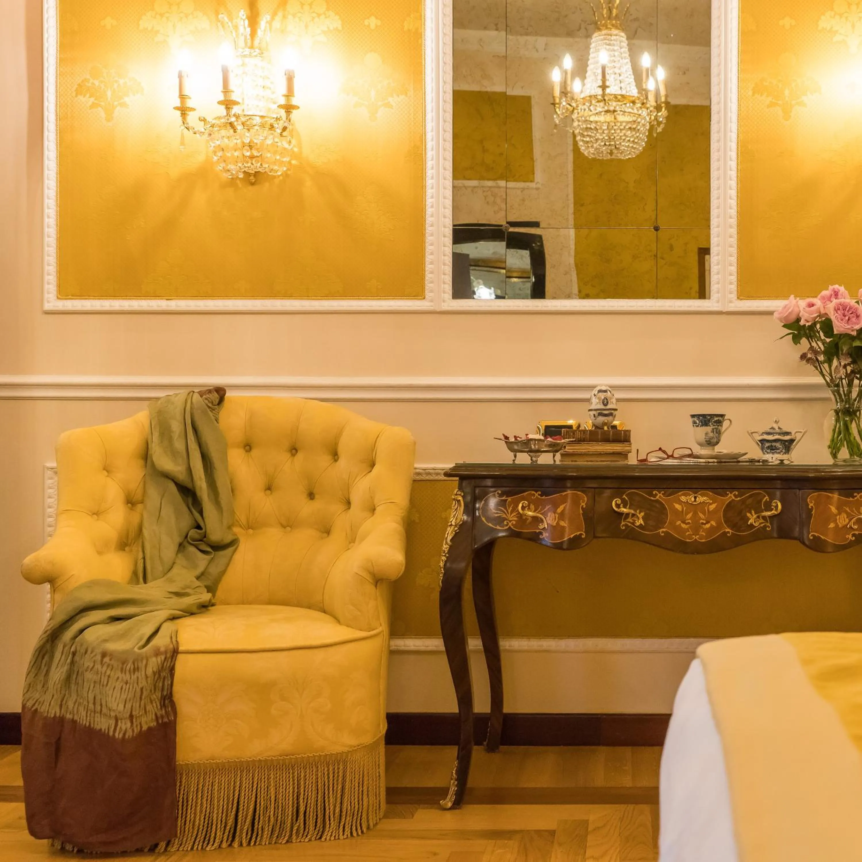 Bedroom in Hotel Bernini Palace