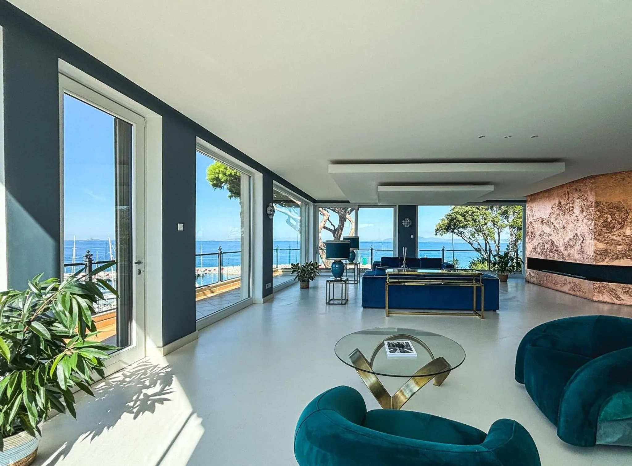 Living room in Cala del Porto Punta Ala - Preferred Hotels