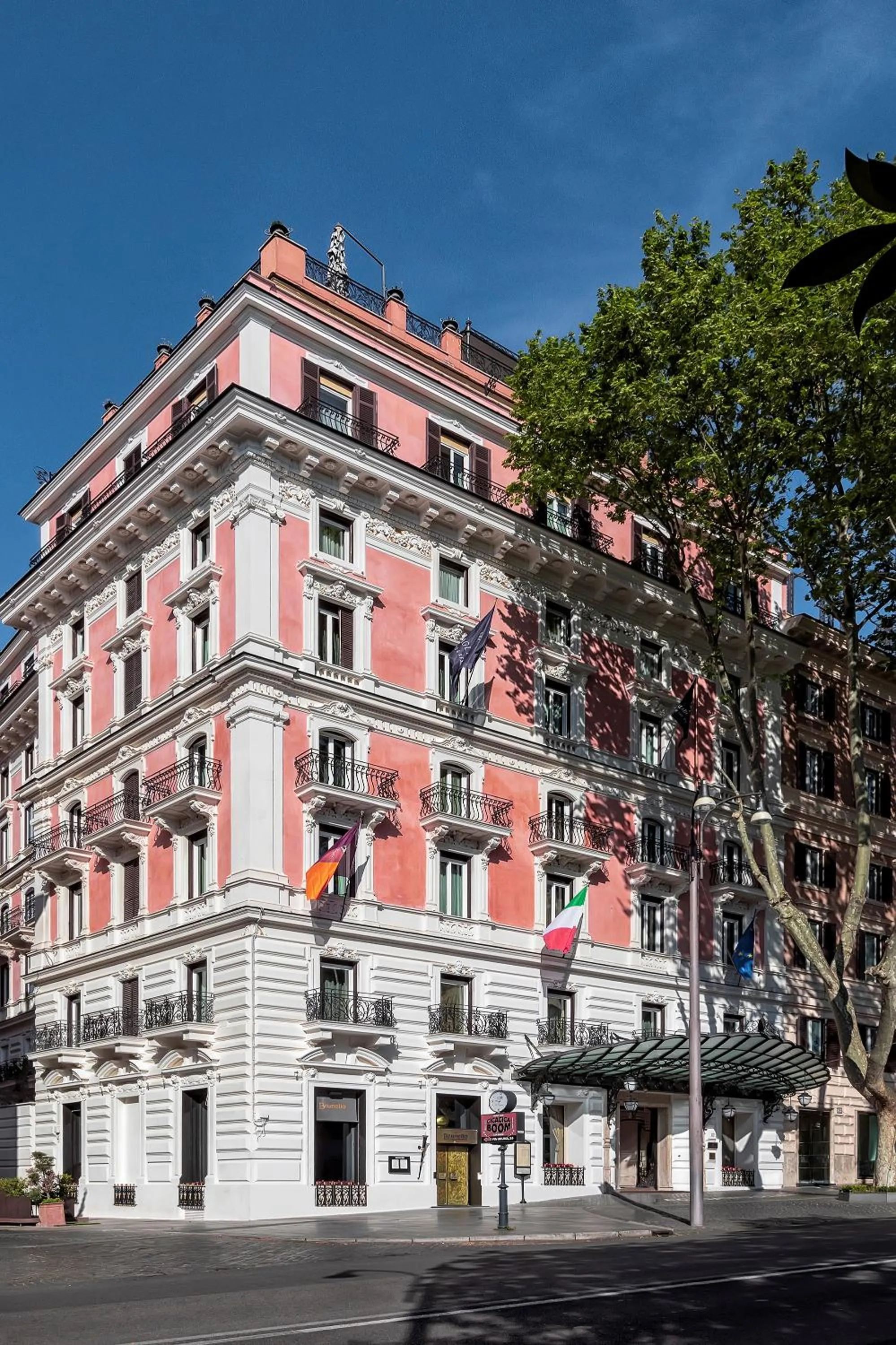 Property building in Baglioni Hotel Regina - The Leading Hotels of the World