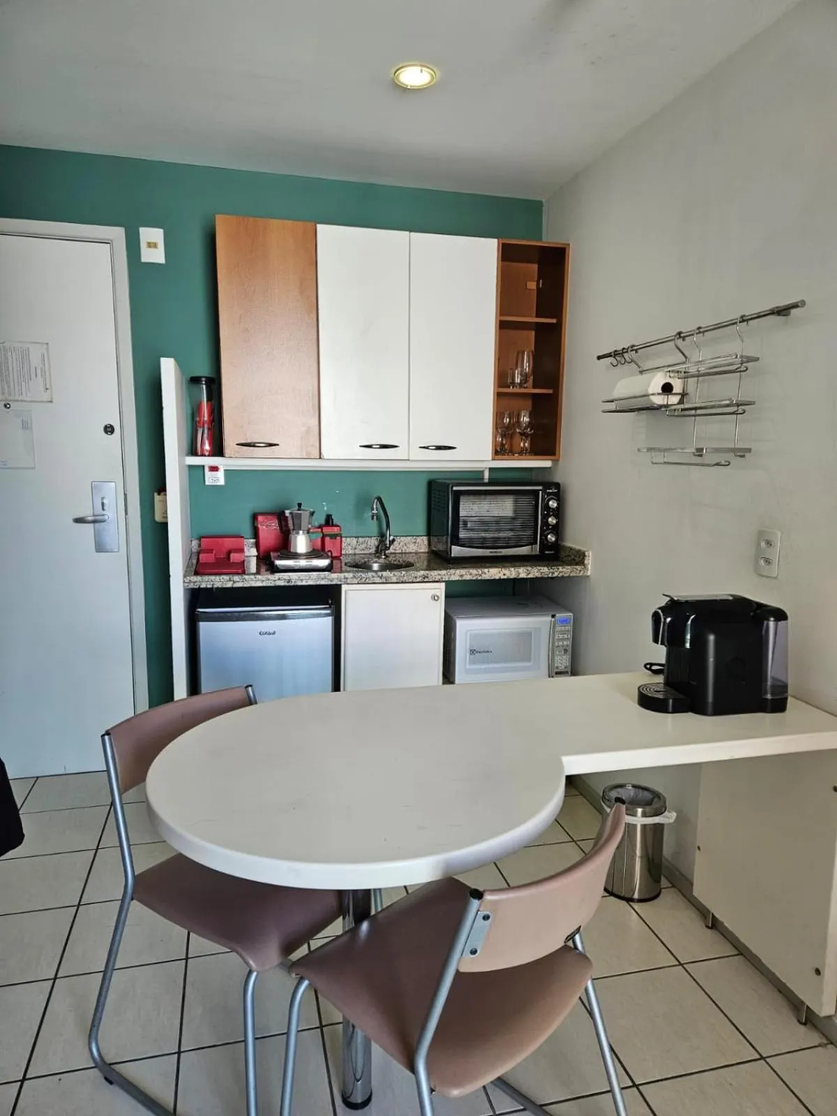 Praia do Canto Apart Hotel