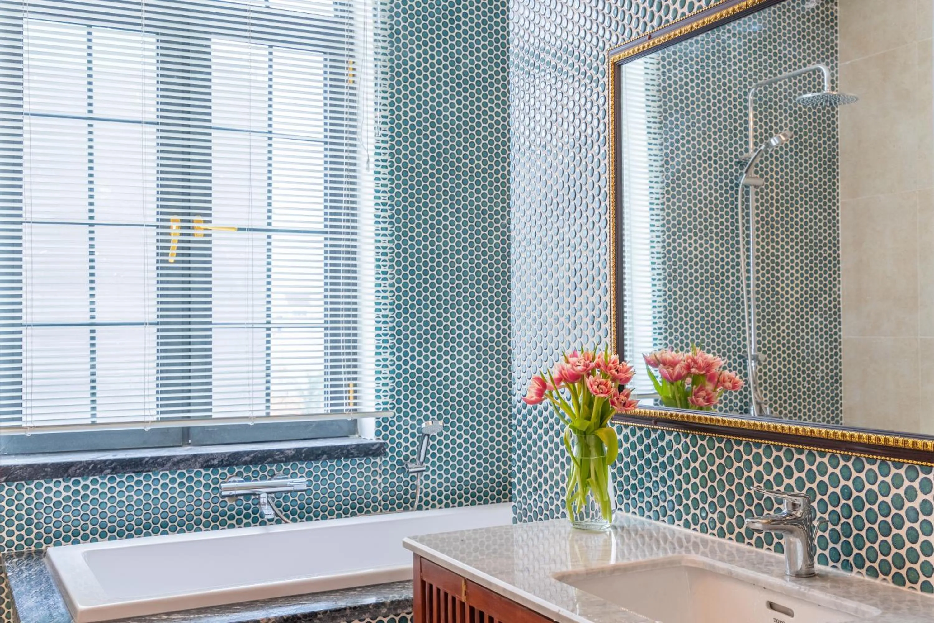 Bathroom in FREE AIRPORT - MISAKI Hotel by SAZI