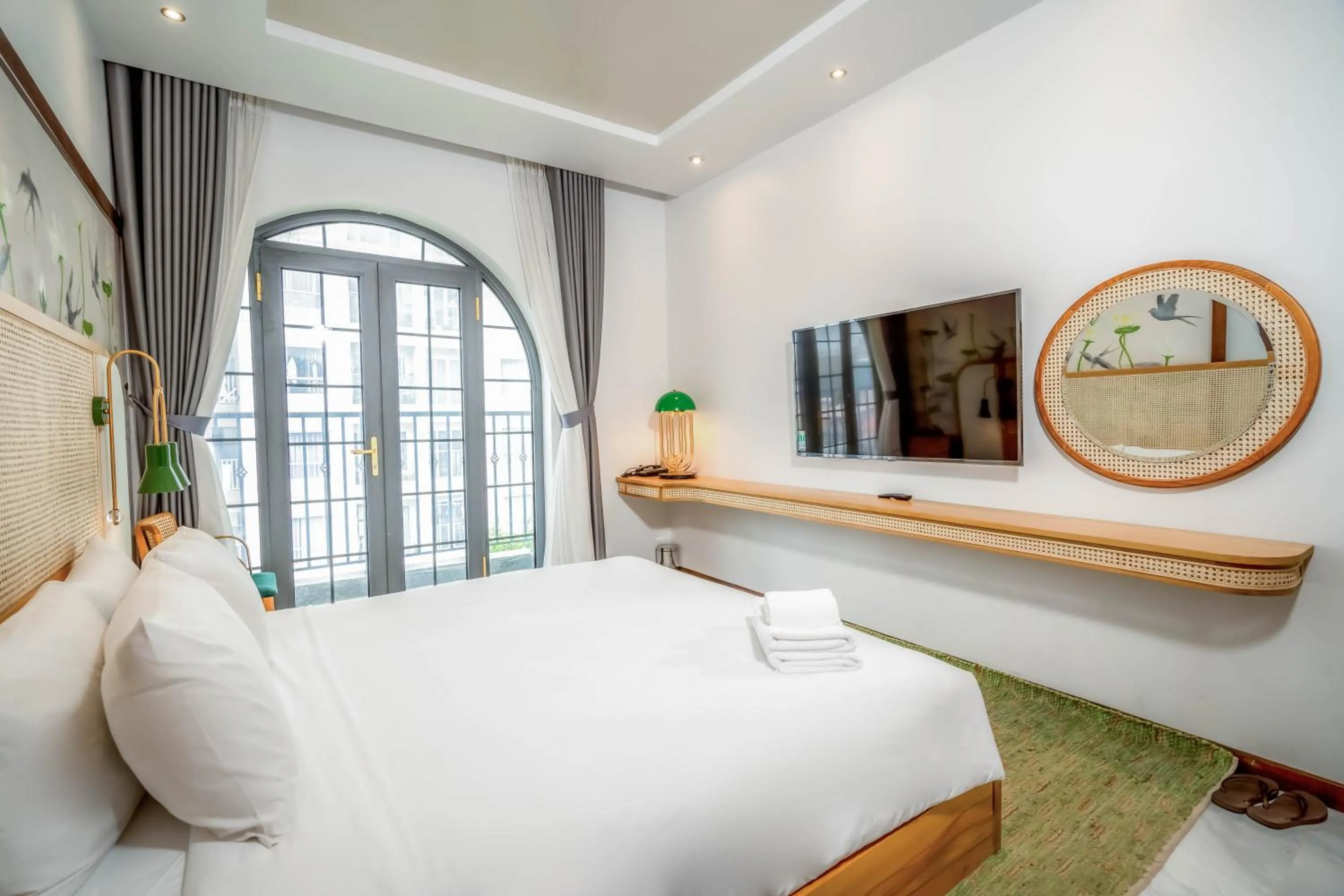 TV and multimedia in FREE AIRPORT - MISAKI Hotel by SAZI