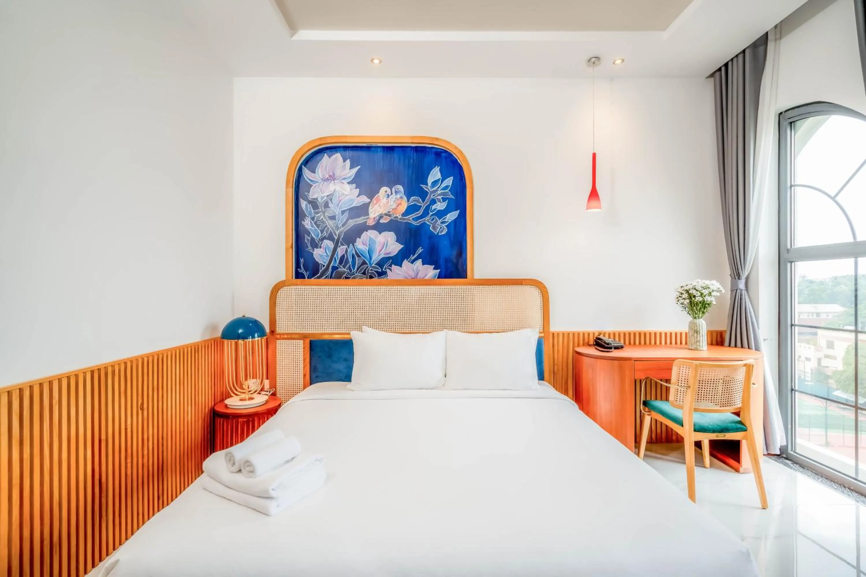 Bed in FREE AIRPORT - MISAKI Hotel by SAZI