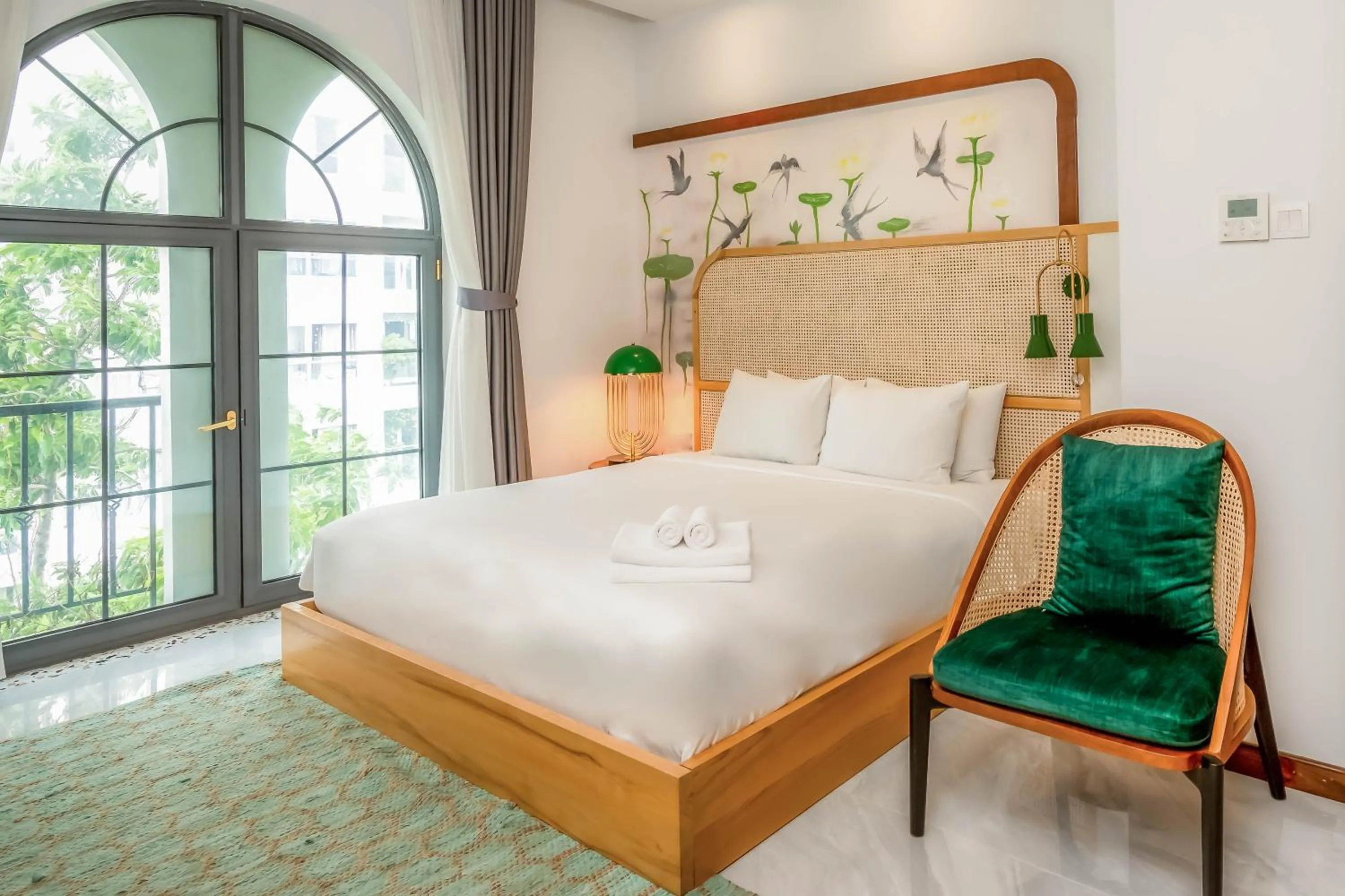 Photo of the whole room in FREE AIRPORT - MISAKI Hotel by SAZI