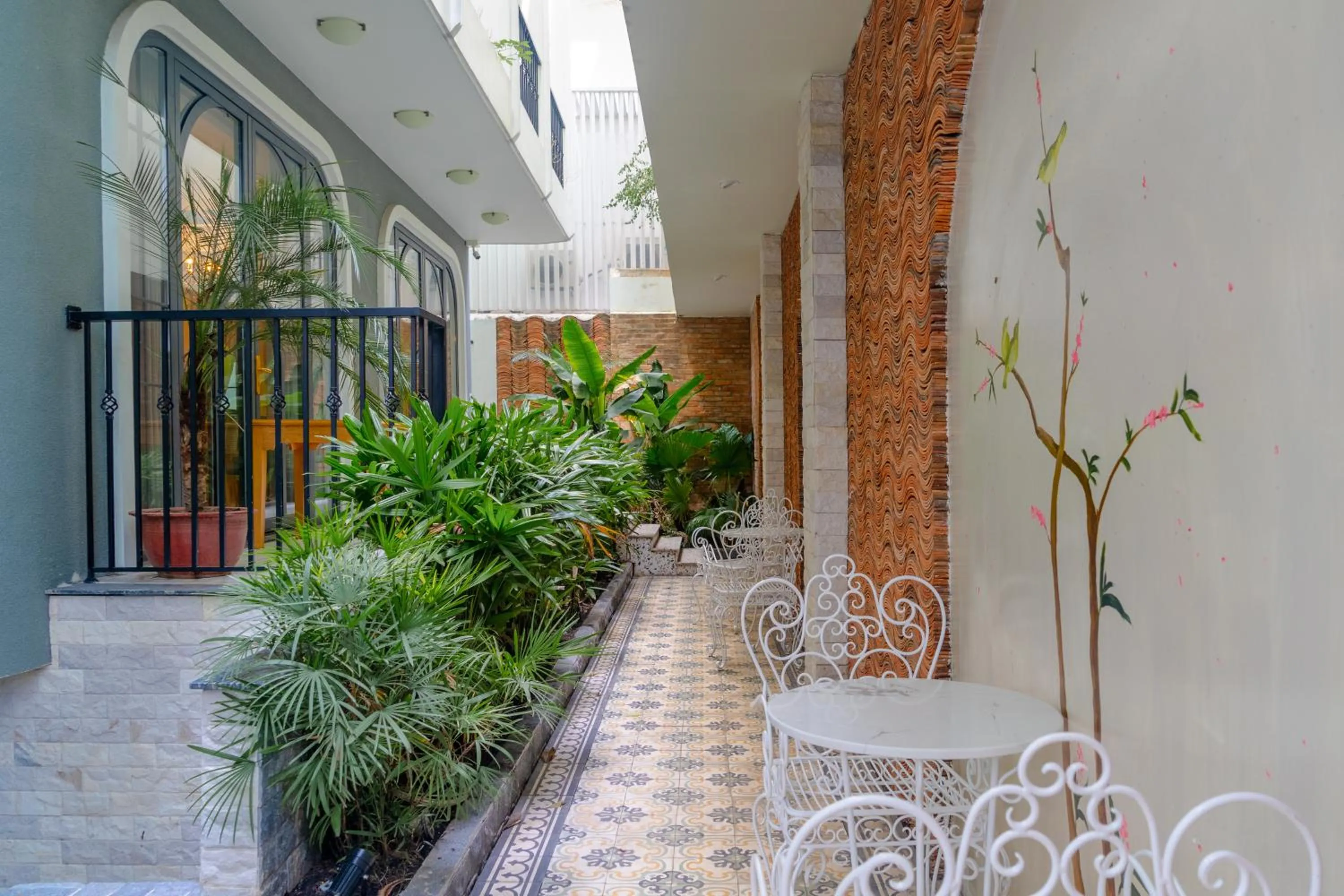 Patio in FREE AIRPORT - MISAKI Hotel by SAZI