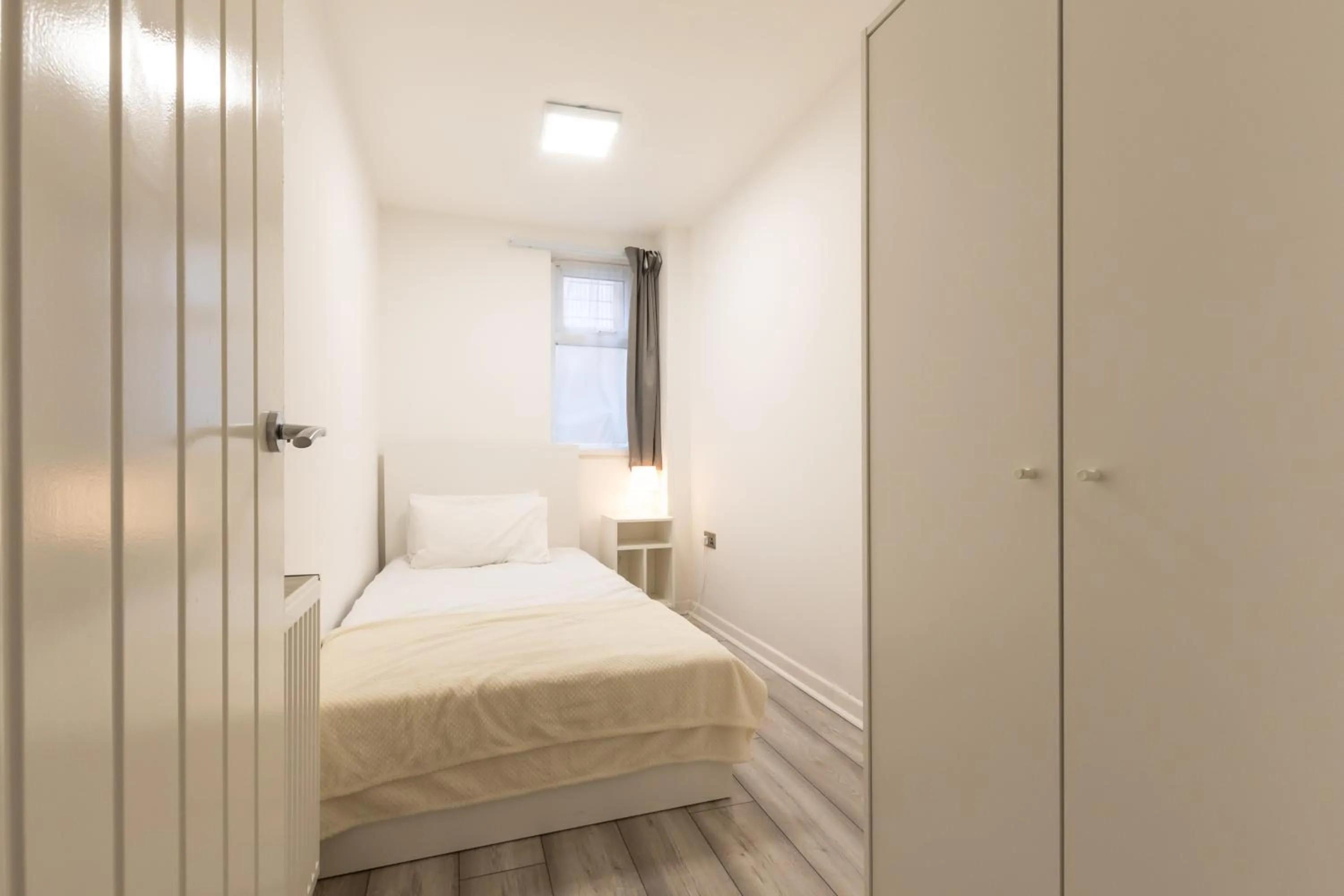 Bed in The Avenue Gem Stylish 2 Bed Stay in the Heart of Southampton