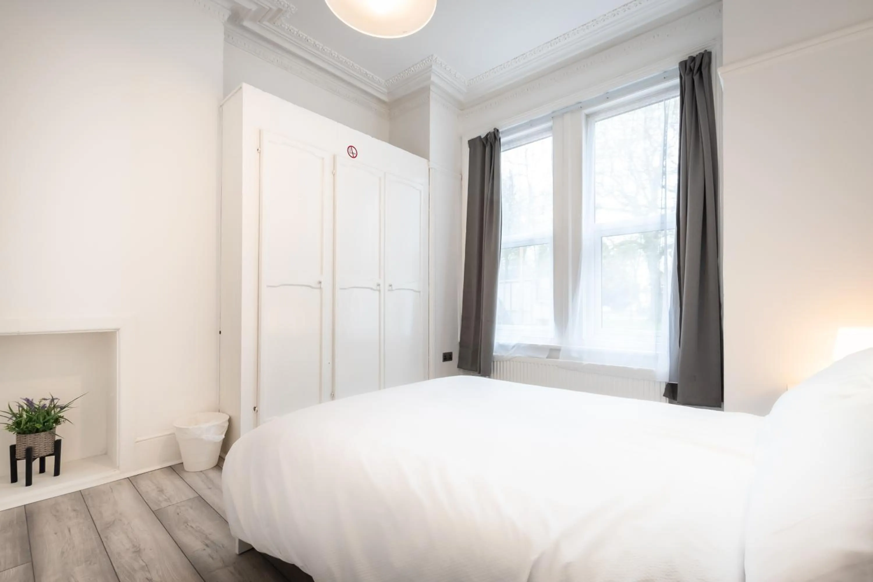 Bed in The Avenue Gem Stylish 2 Bed Stay in the Heart of Southampton