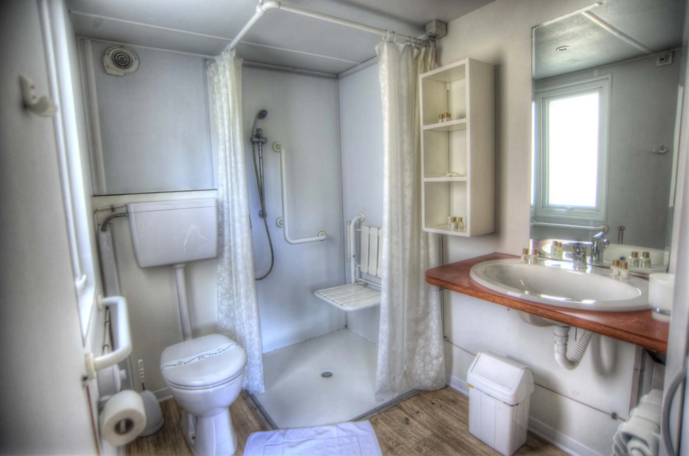 Day in Flaminio Village Bungalow Park